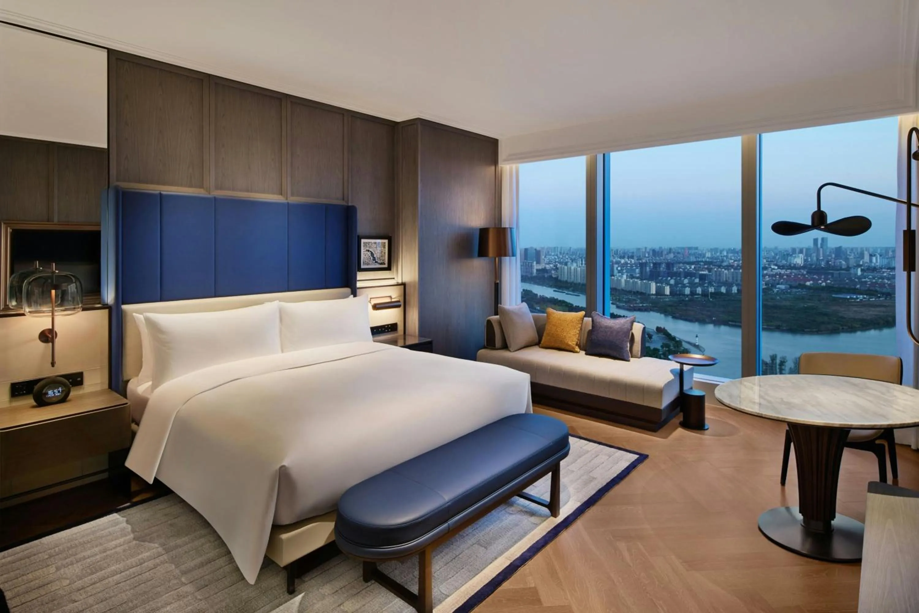 Bedroom, Bed in Le Meridien Nantong