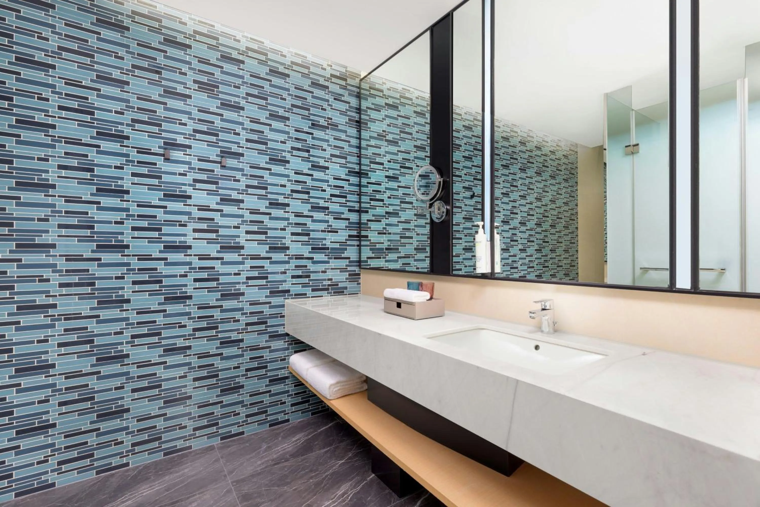 Bathroom in Fairfield by Marriott Yiwu