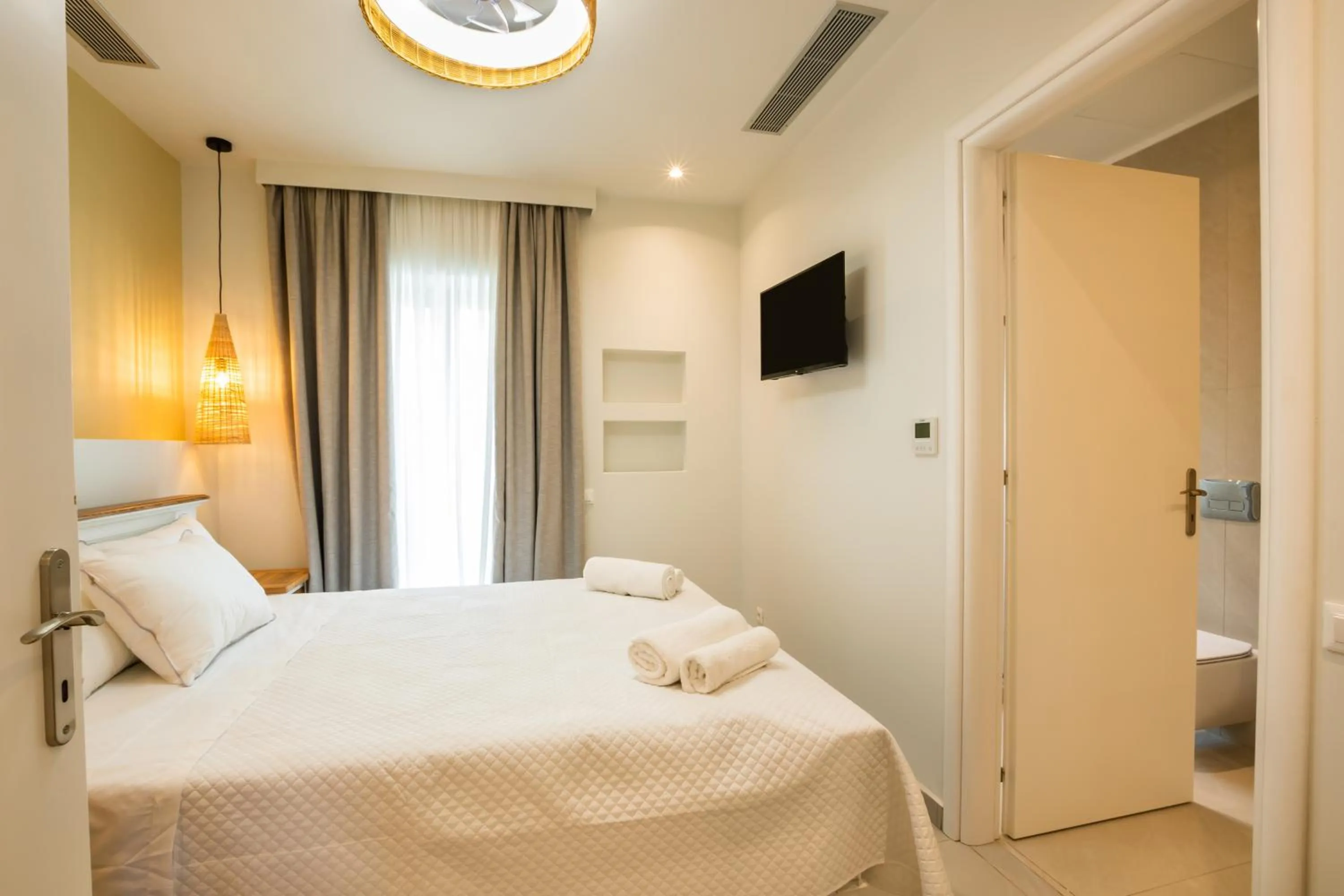 Bedroom, Bed in Onyro Villas