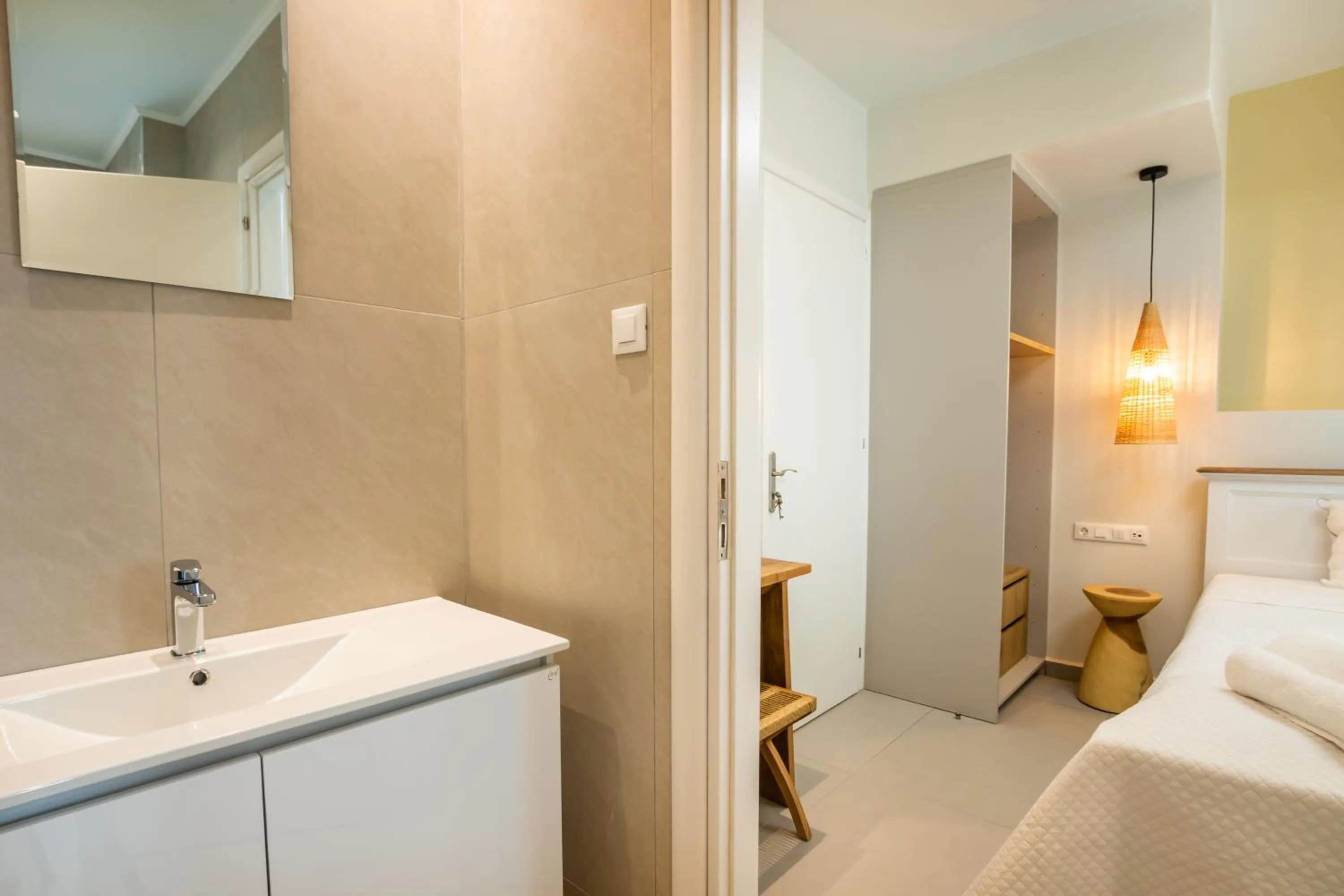 Bedroom, Bed in Onyro Villas