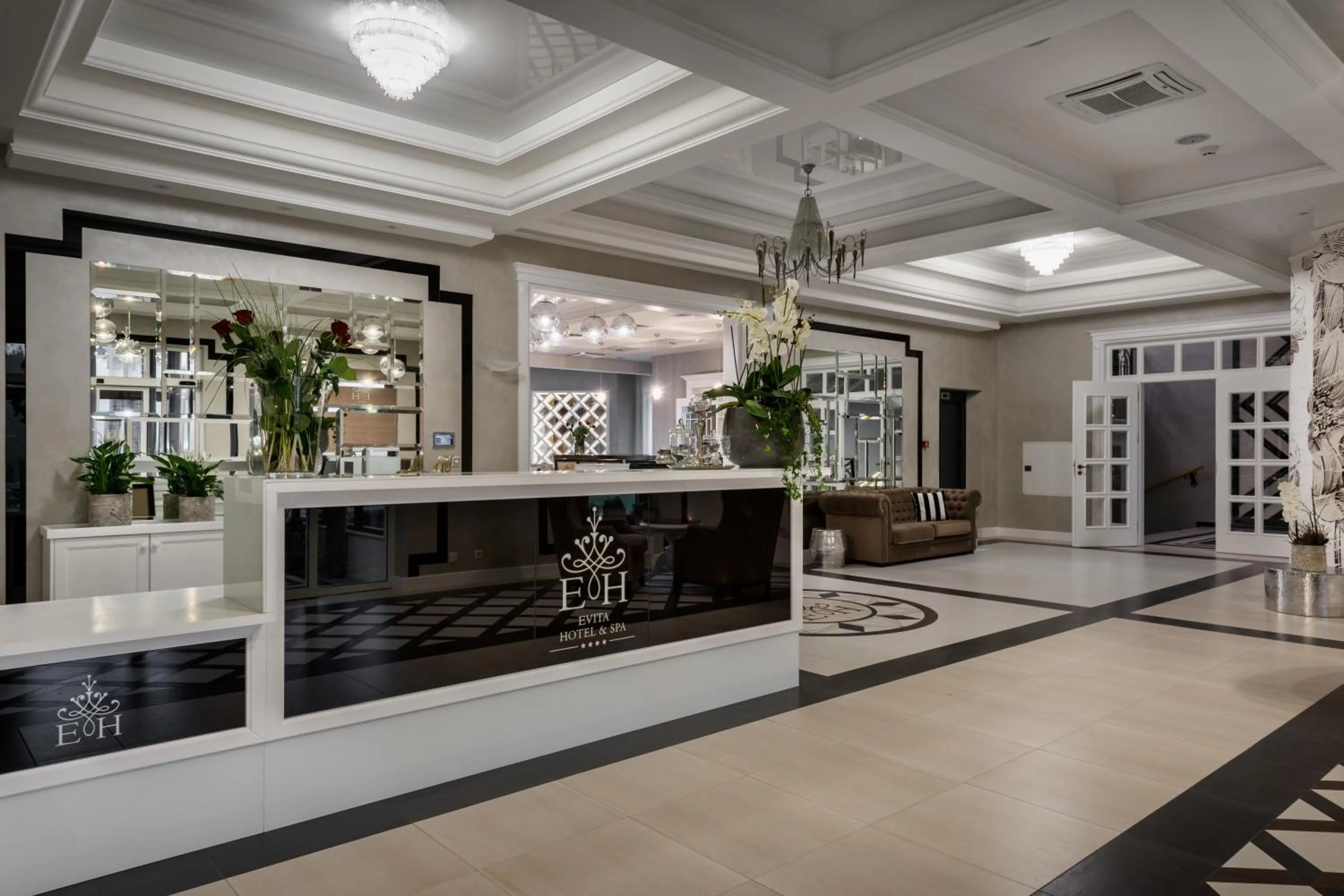 Lobby or reception in Evita Hotel & SPA