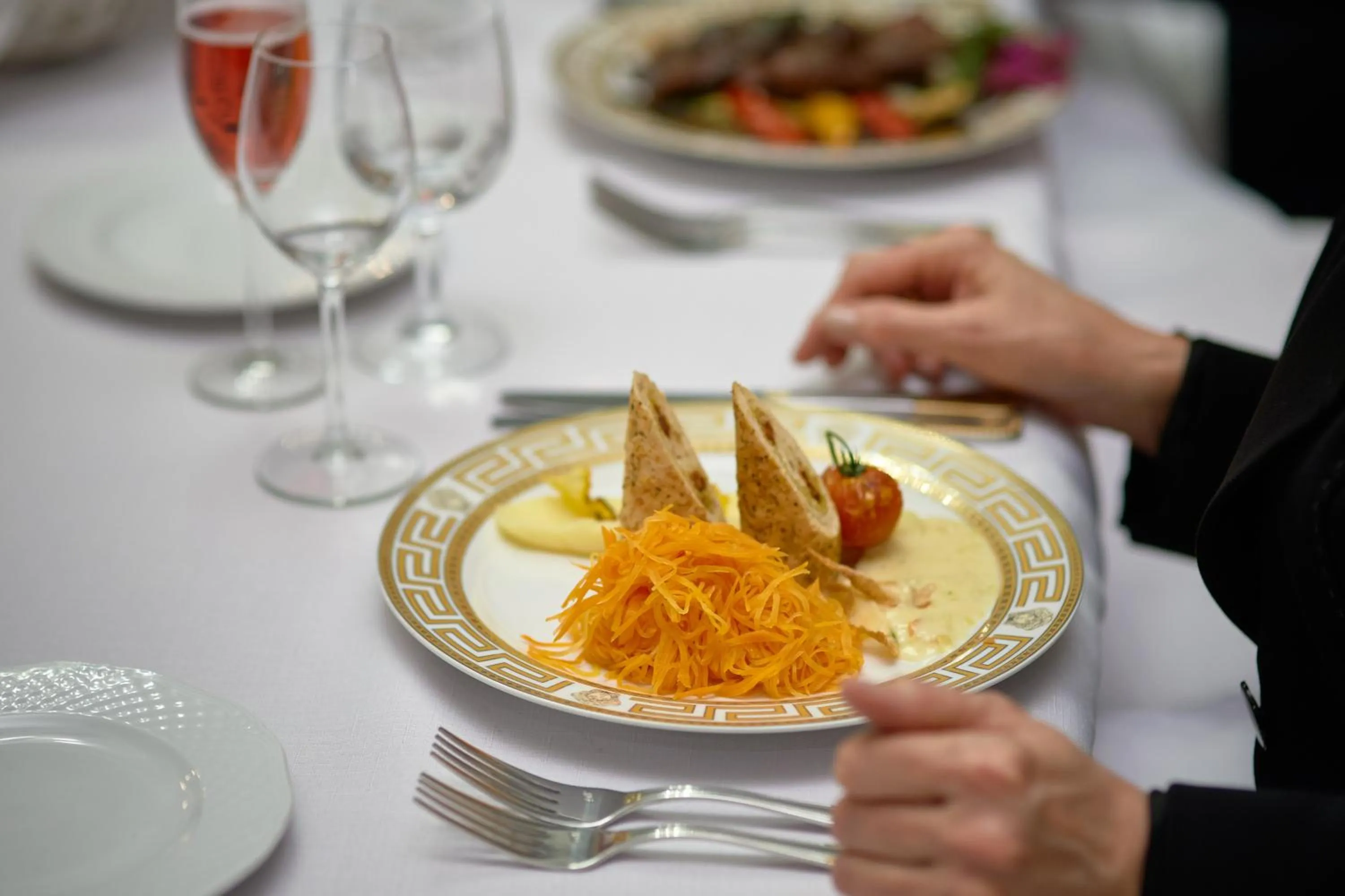 Restaurant/places to eat in Evita Hotel & SPA