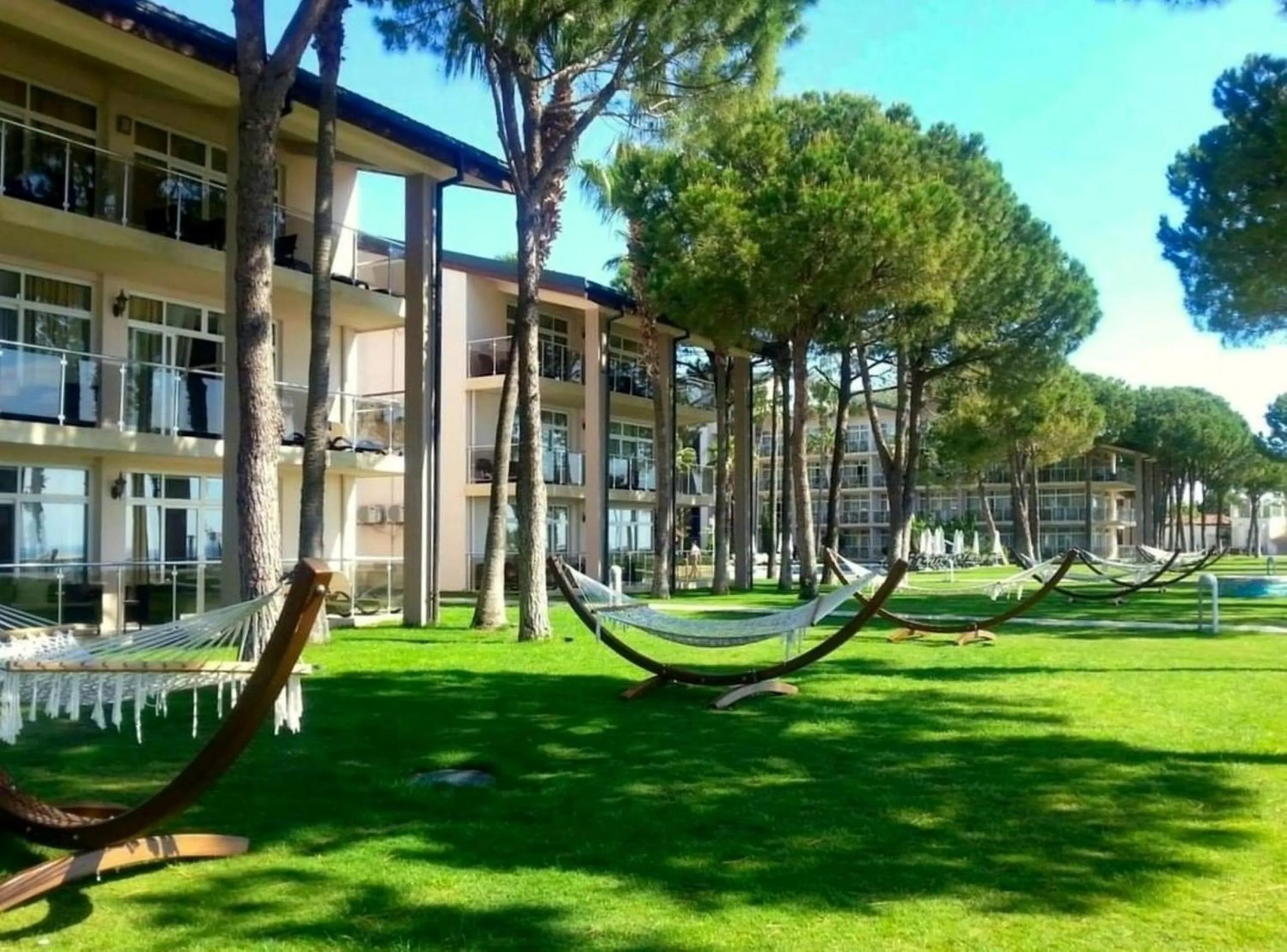 Garden in Dobedan World Palace Hotel ''Ex Brand Alva Donna World Palace ''