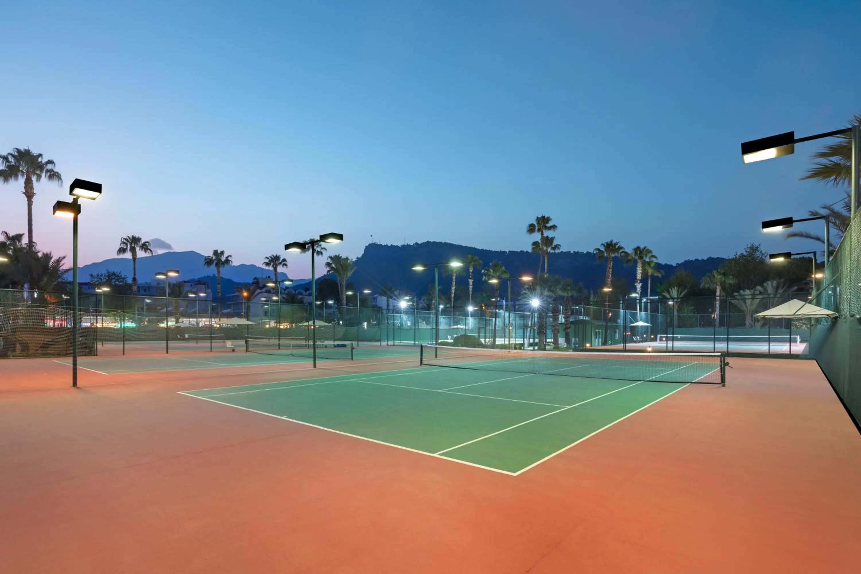 Tennis court in Dobedan World Palace Hotel ''Ex Brand Alva Donna World Palace ''