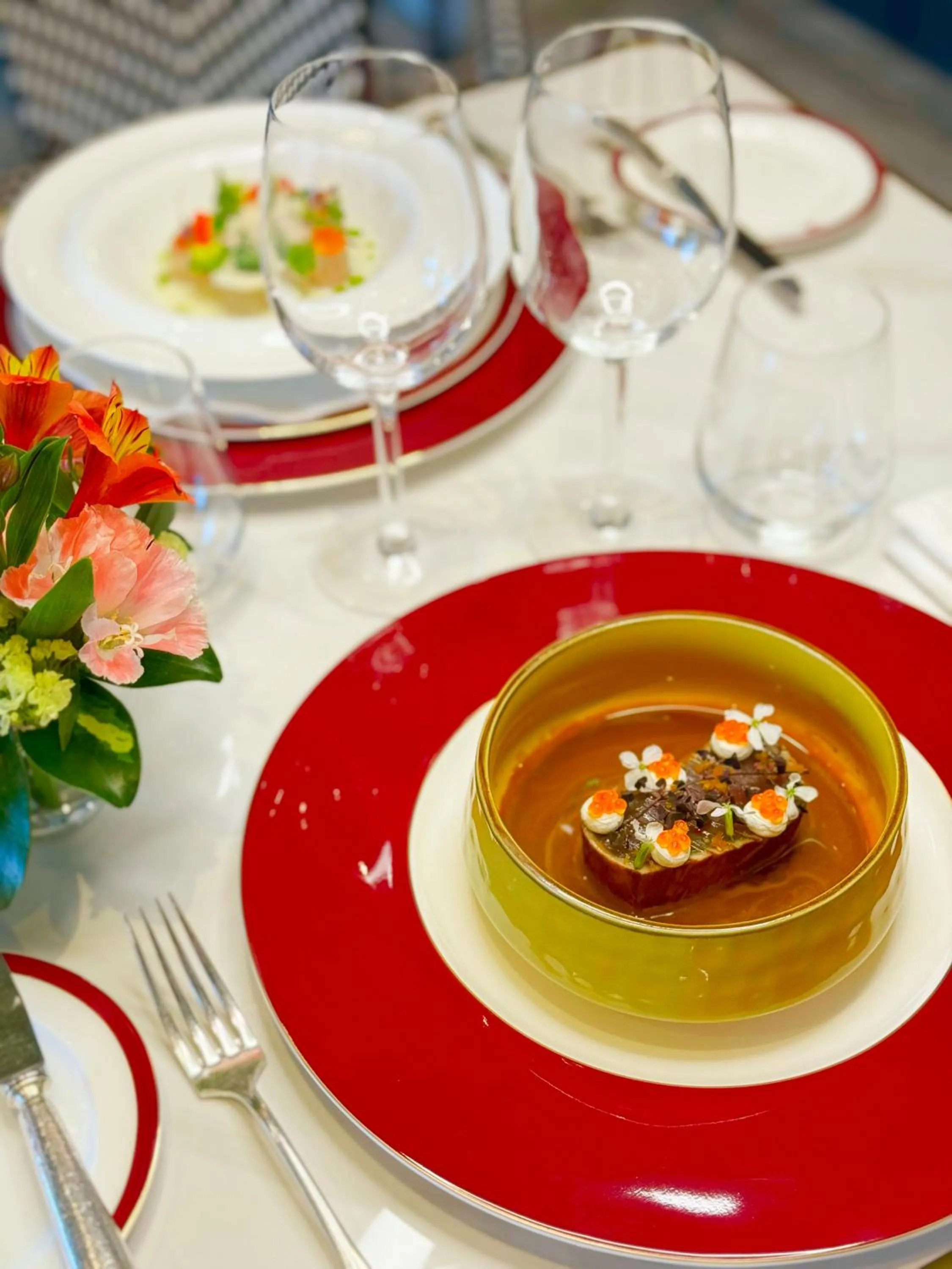 Restaurant/places to eat in Hôtel Colbert Palace