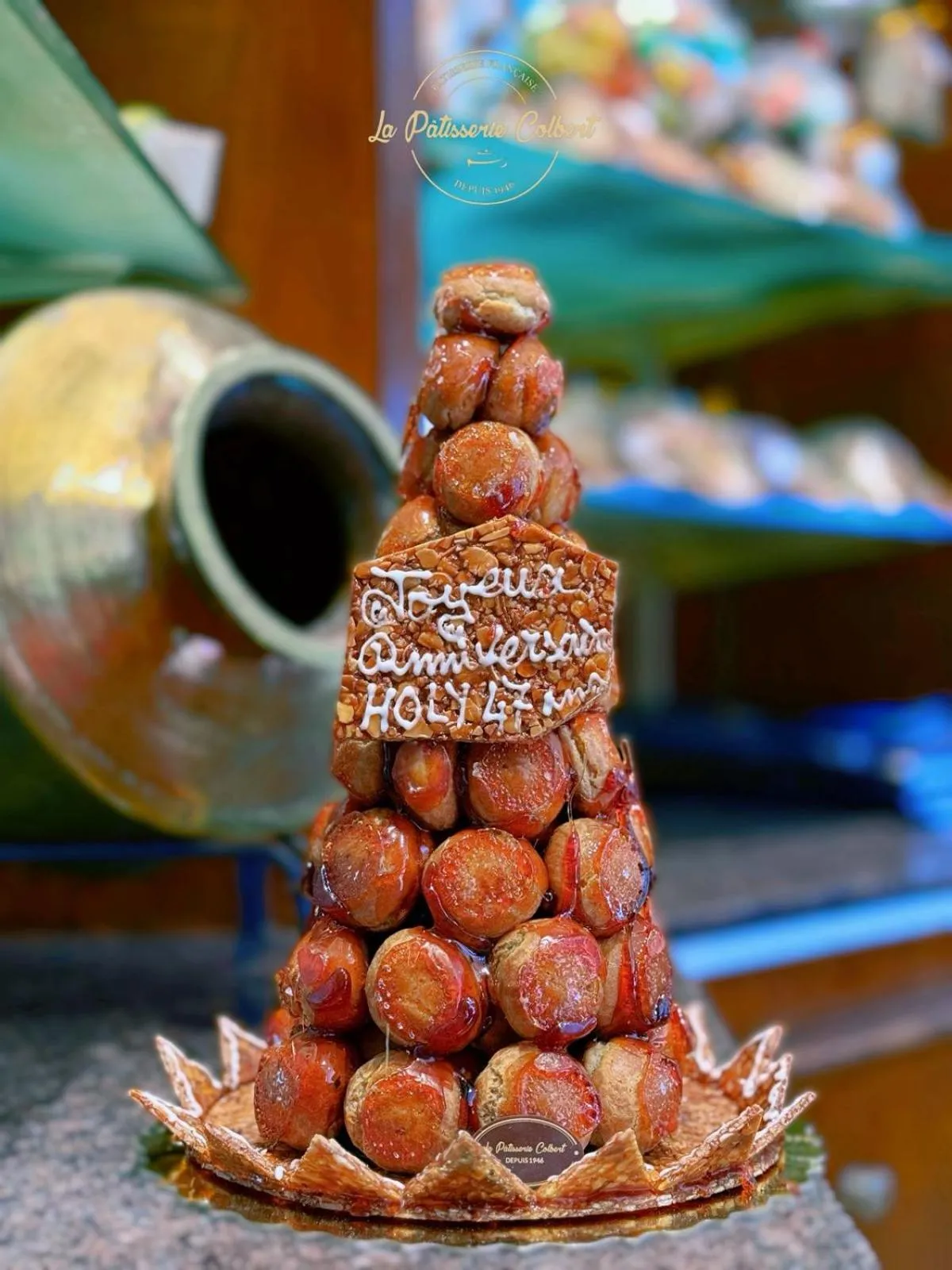 Restaurant/places to eat in Hôtel Colbert Palace