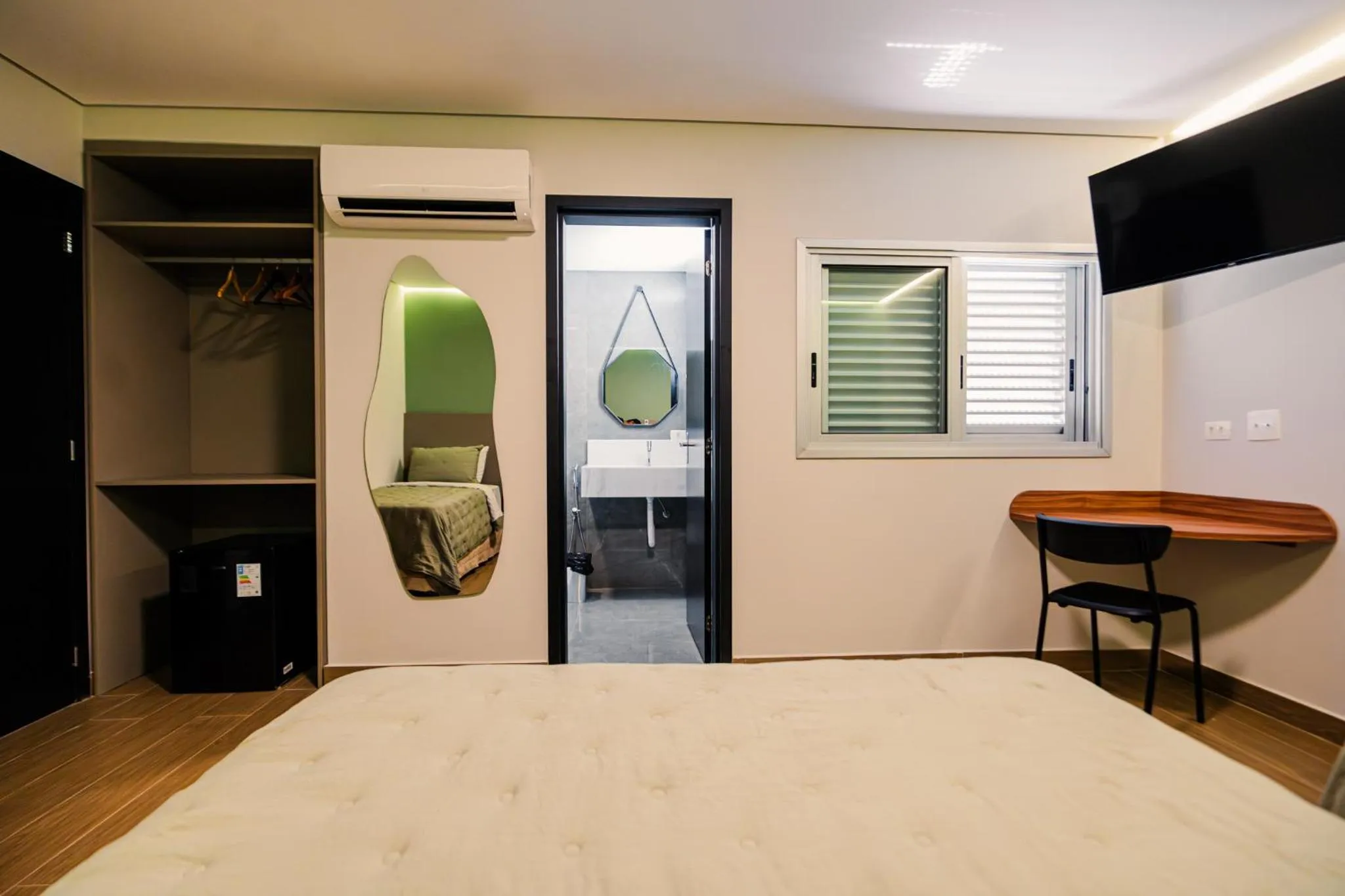 Bed in Hotel Oly Plaza