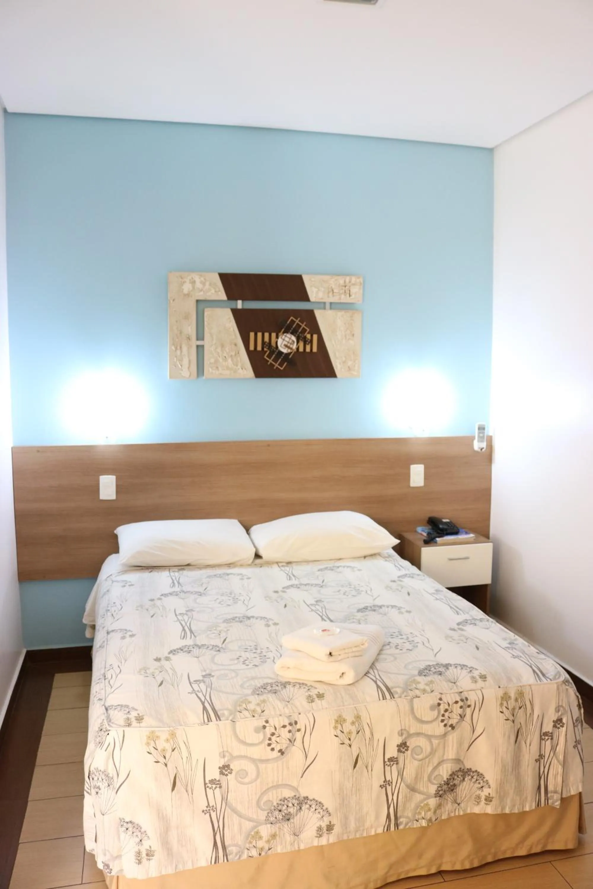 Other, Bed in Hotel Oly Plaza