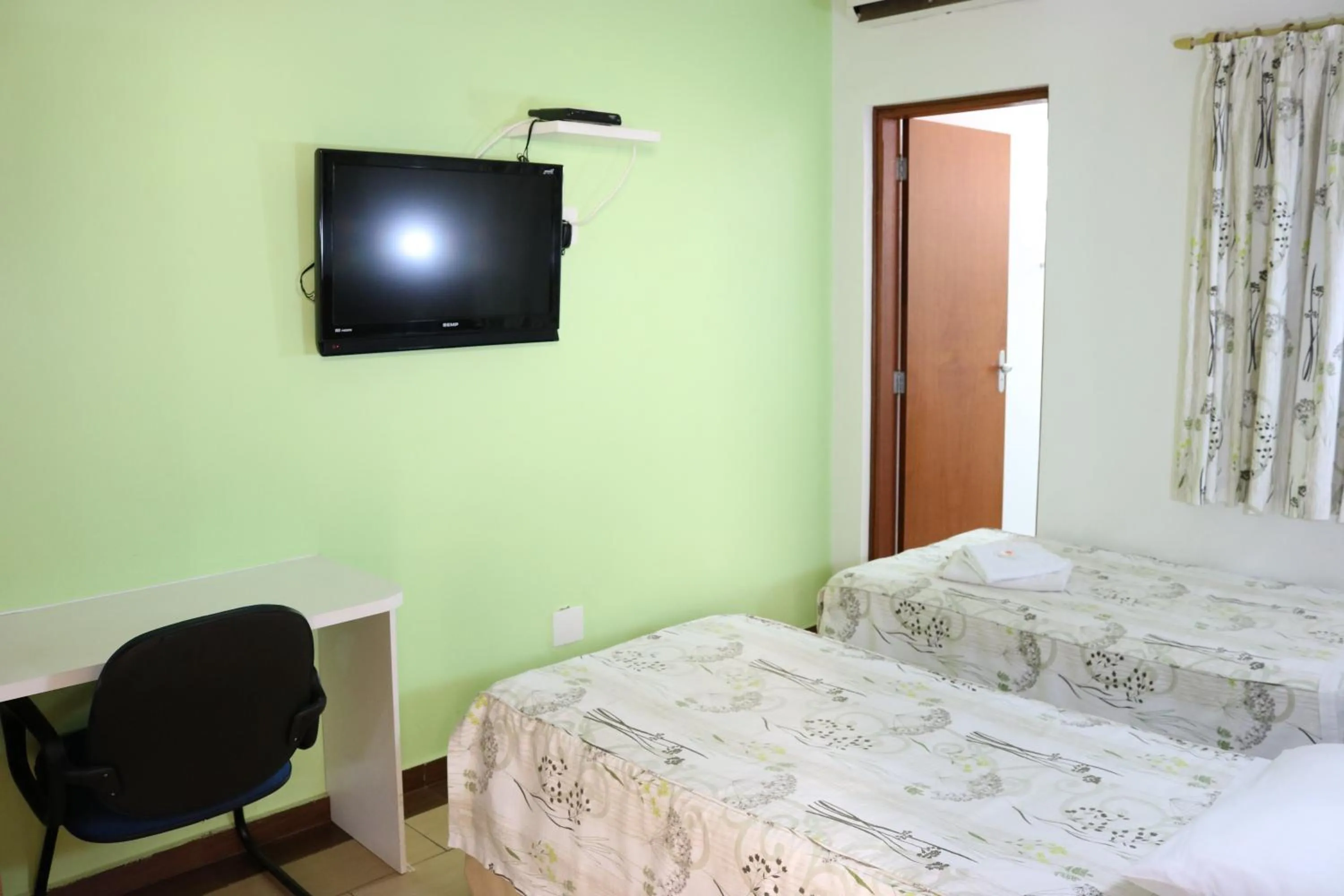 Other, Bed in Hotel Oly Plaza