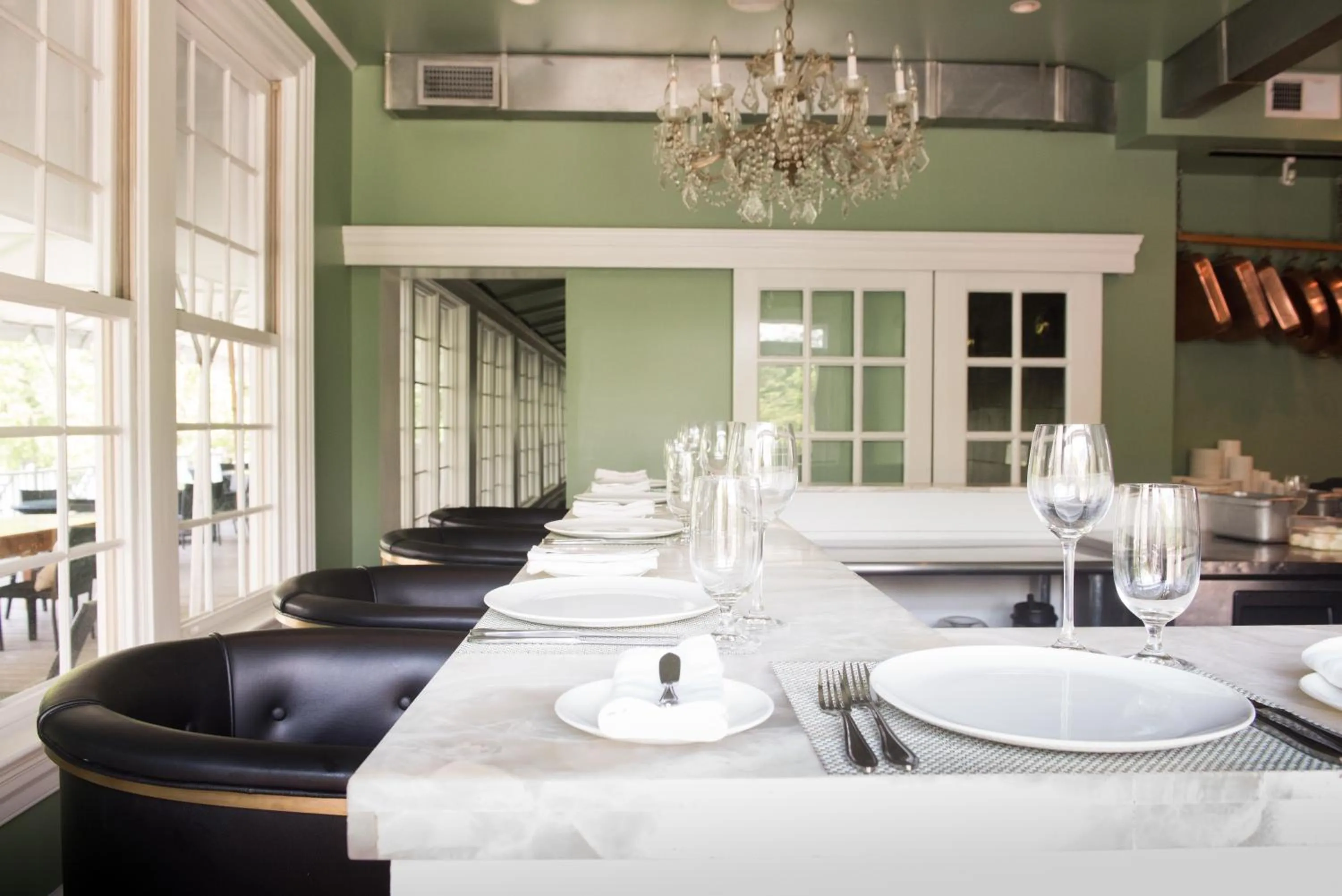 Restaurant/places to eat in The Clifton