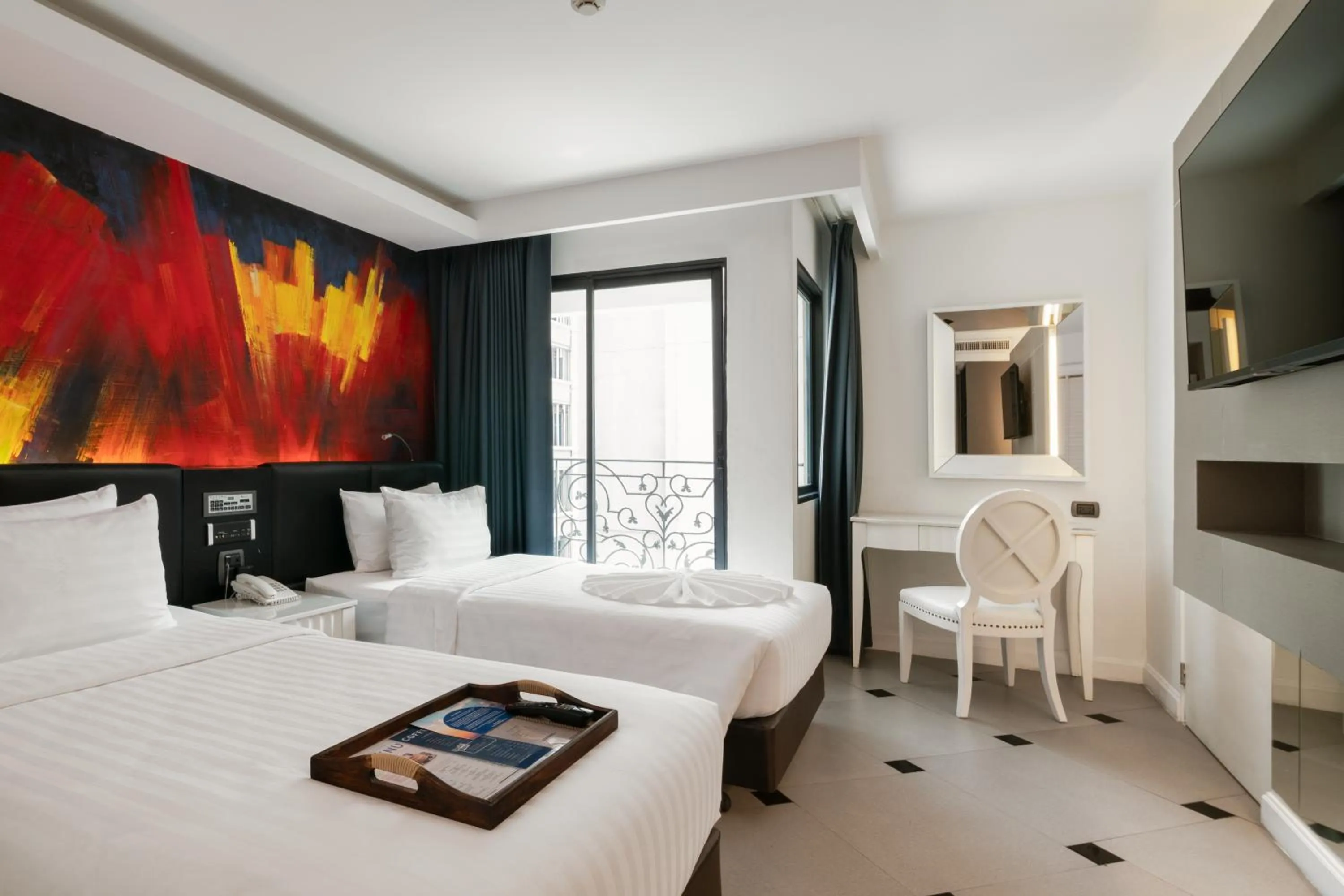 Bedroom, Bed in Skye Hotel Bangkok