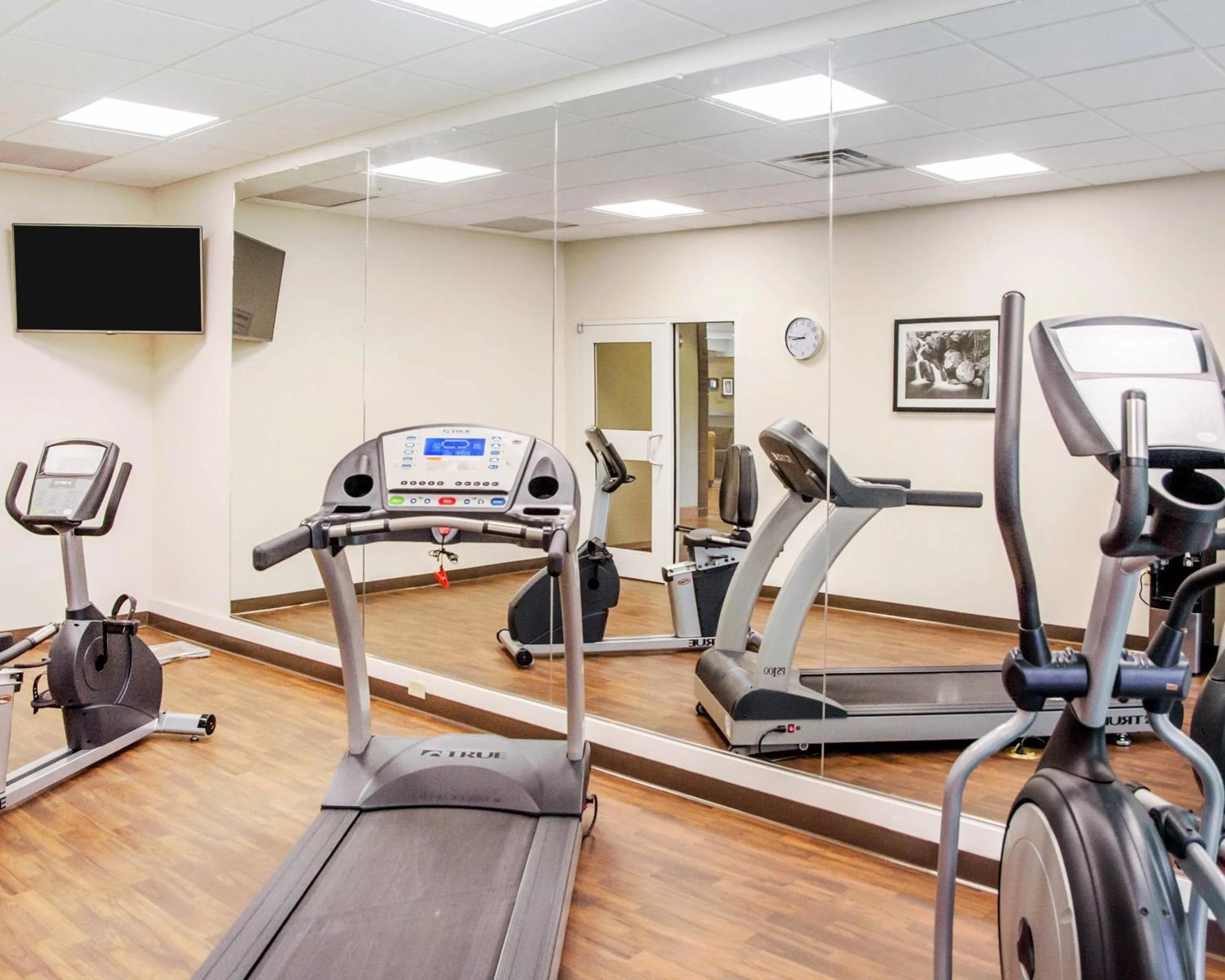 Fitness centre/facilities in Sleep Inn & Suites Parkersburg - Marietta