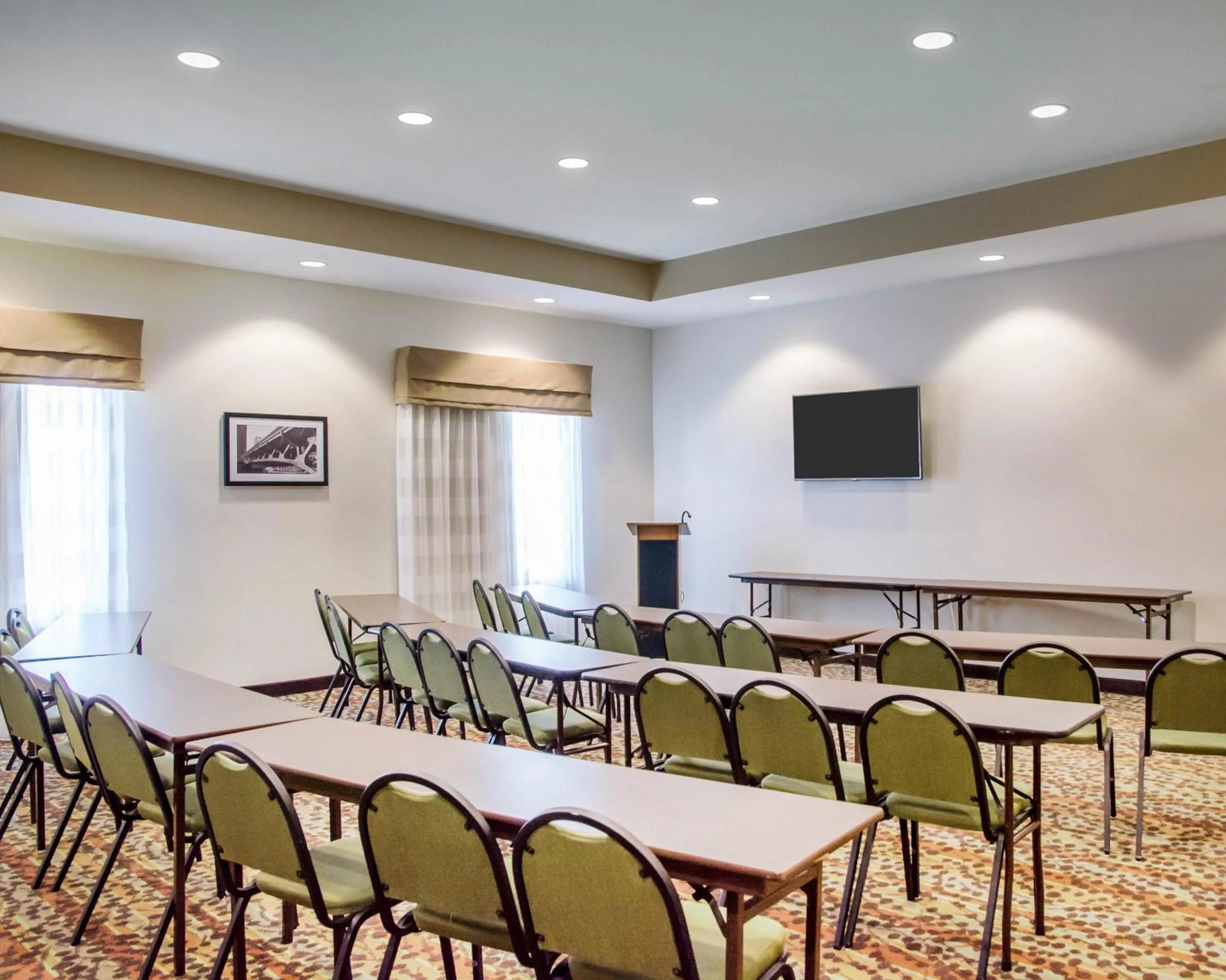 Meeting/conference room in Sleep Inn & Suites Parkersburg - Marietta