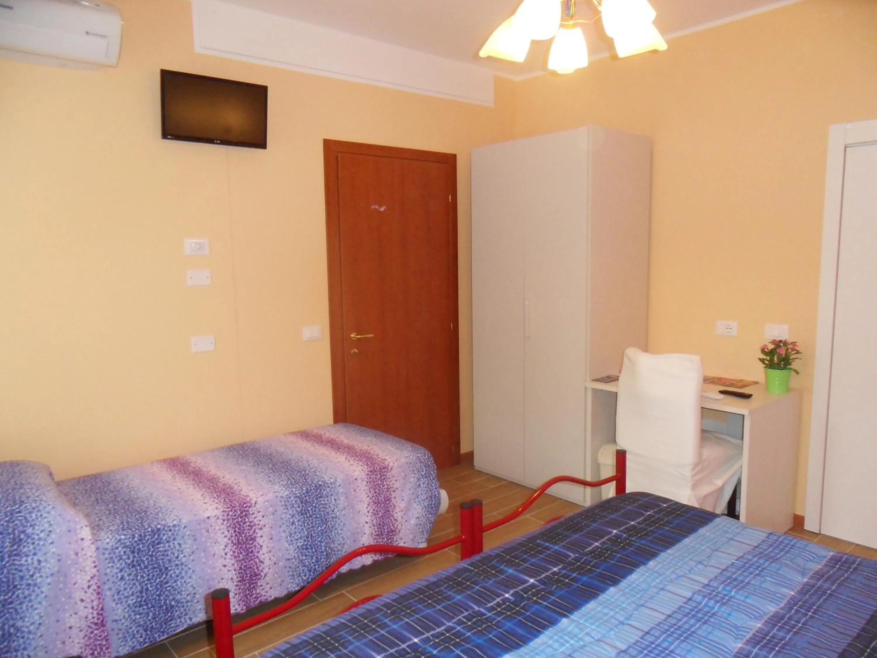 Bed in B&B Giardino di Ro