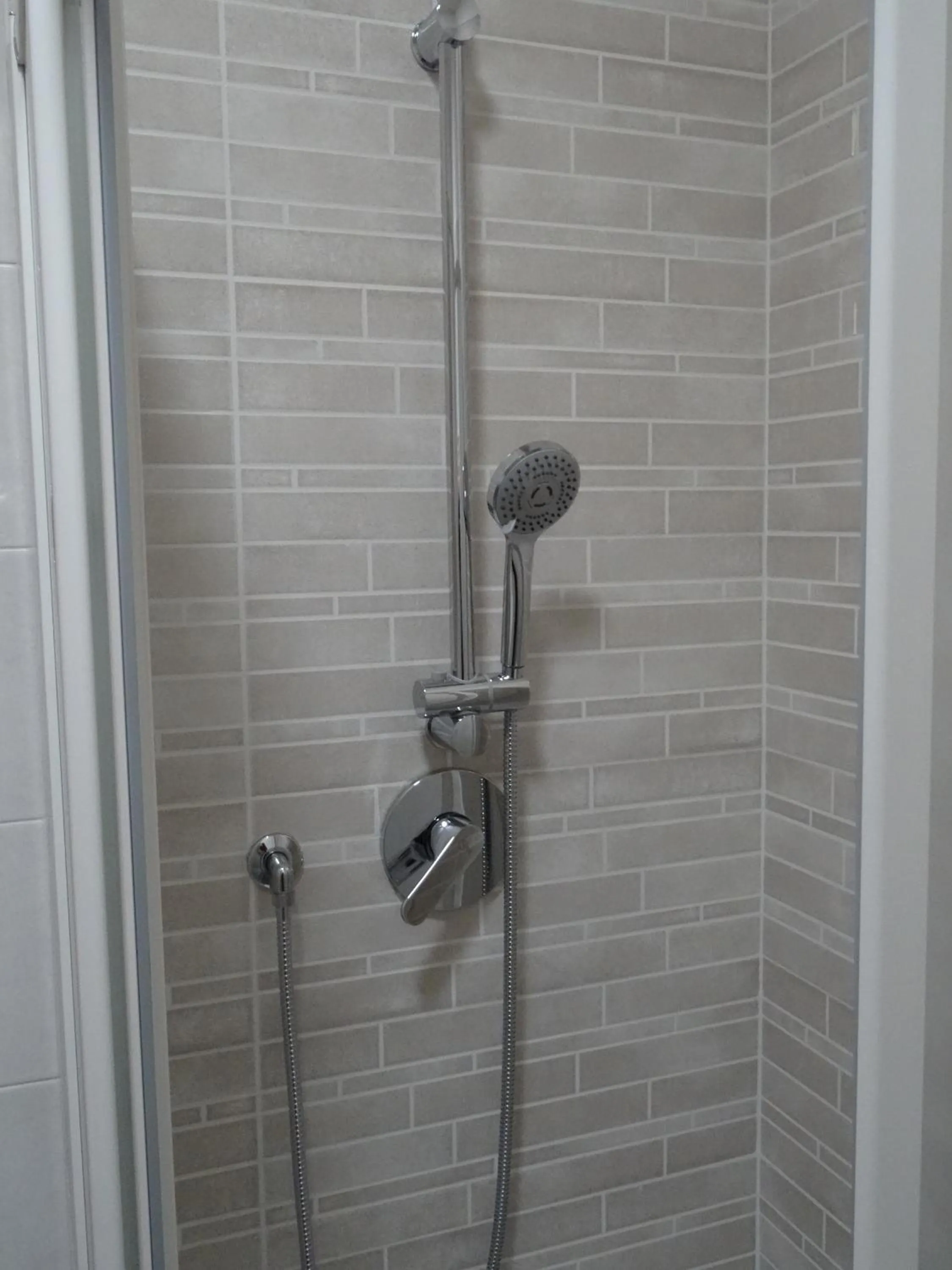 Shower in B&B Giardino di Ro