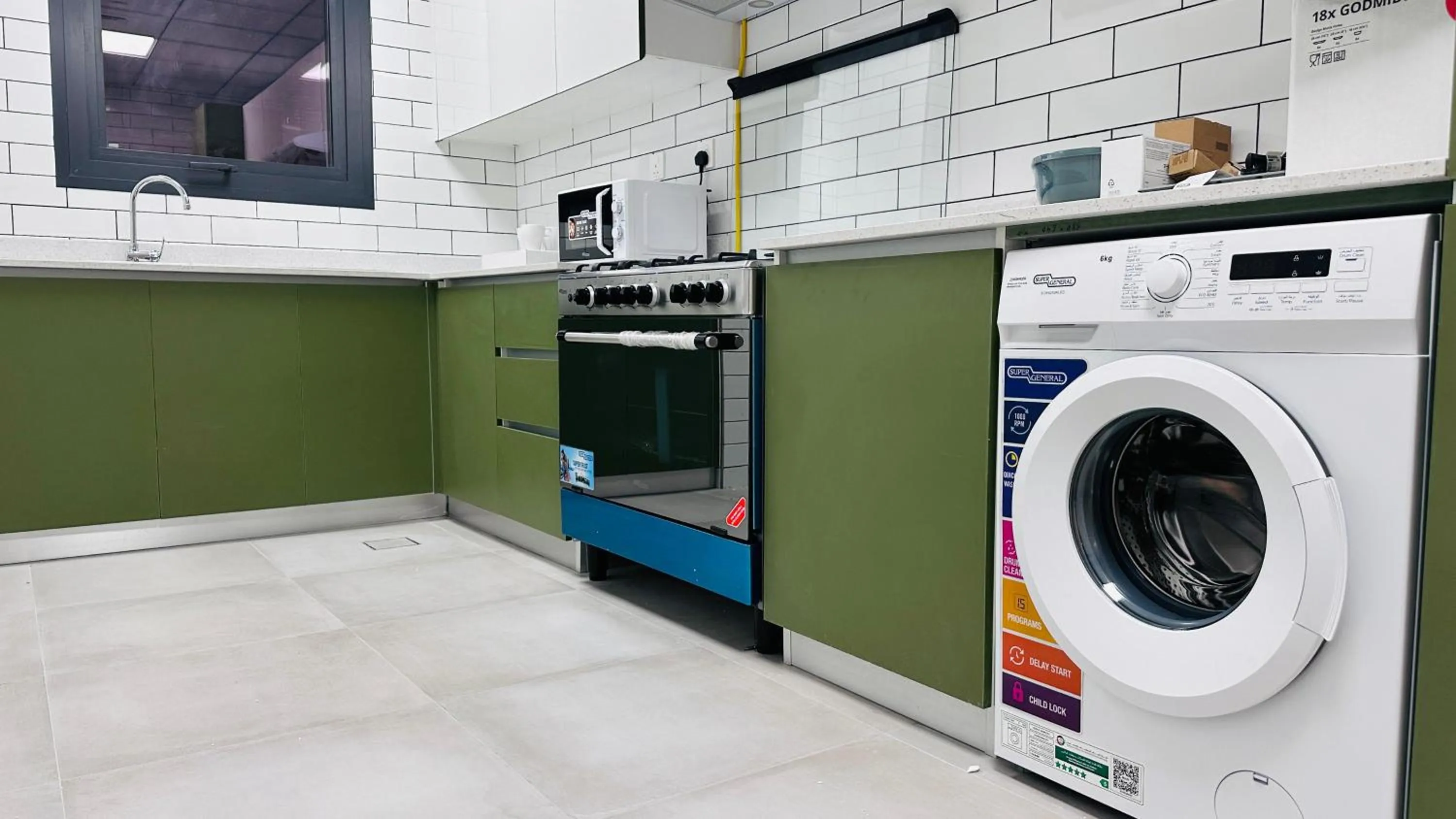 Coffee/tea facilities in Sunday Sheikh Zayed Road Concord Tower by Belvilla