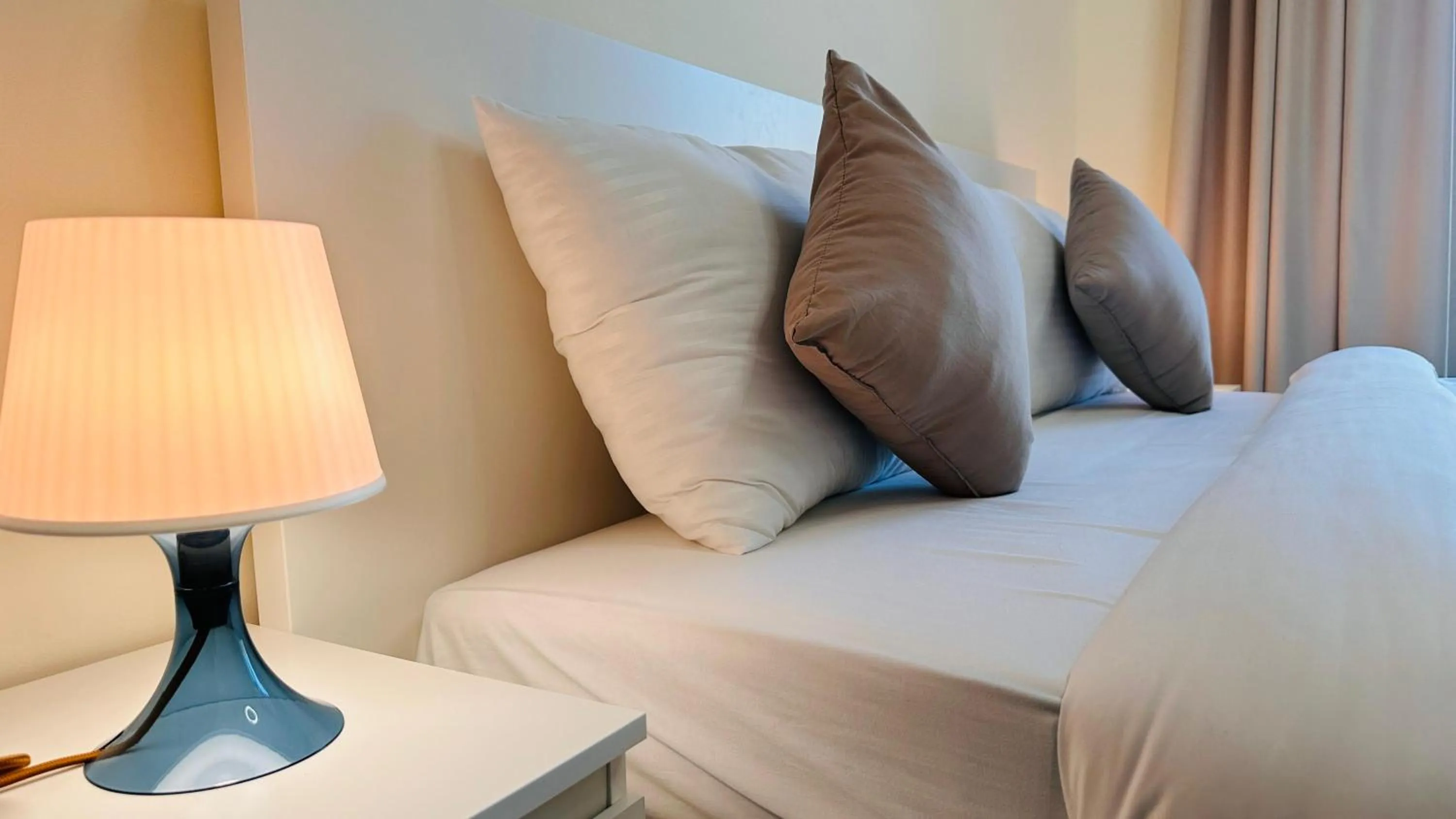 Photo of the whole room, Bed in Sunday Sheikh Zayed Road Concord Tower by Belvilla