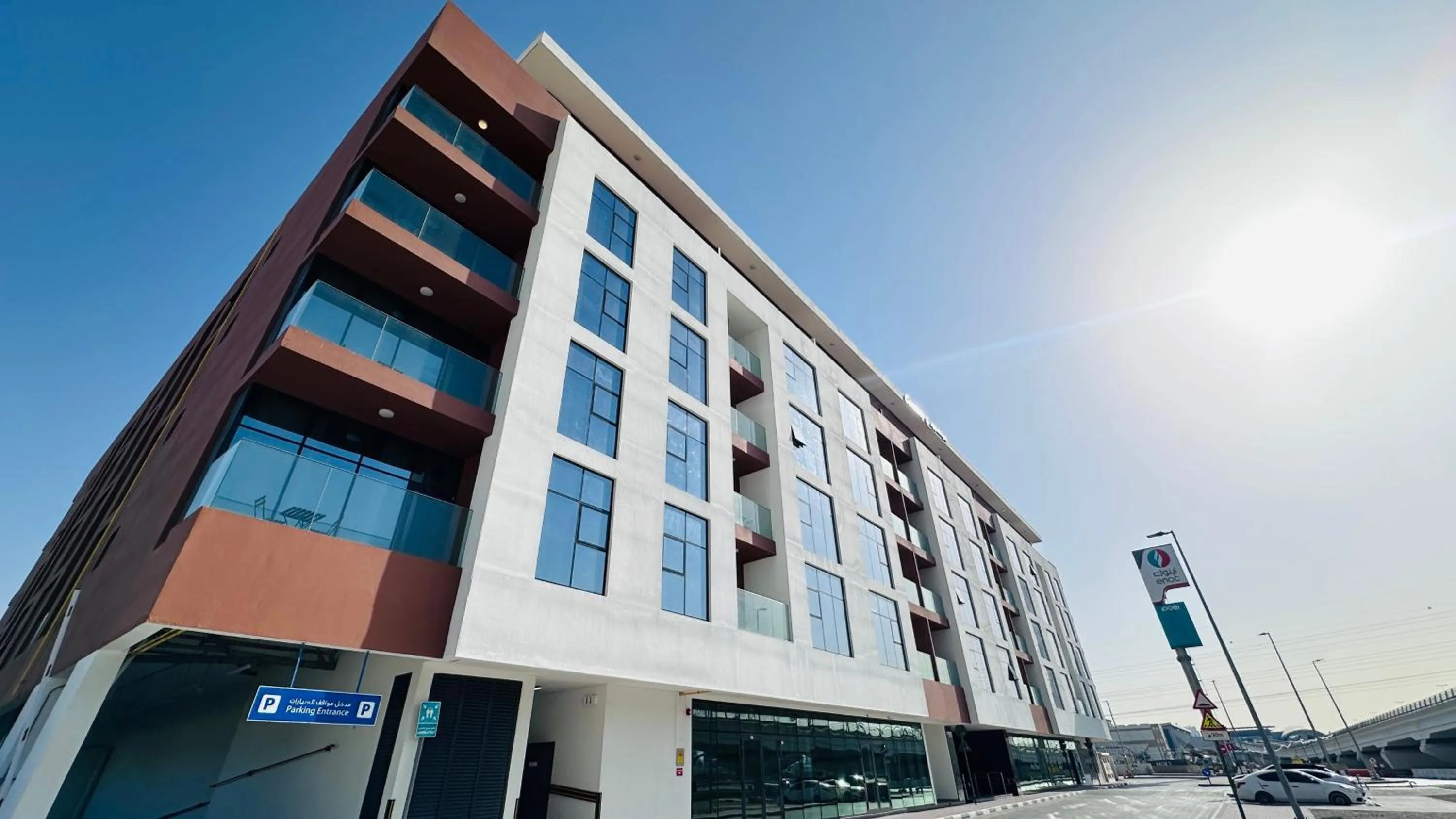 Property building in Sunday Sheikh Zayed Road Concord Tower by Belvilla