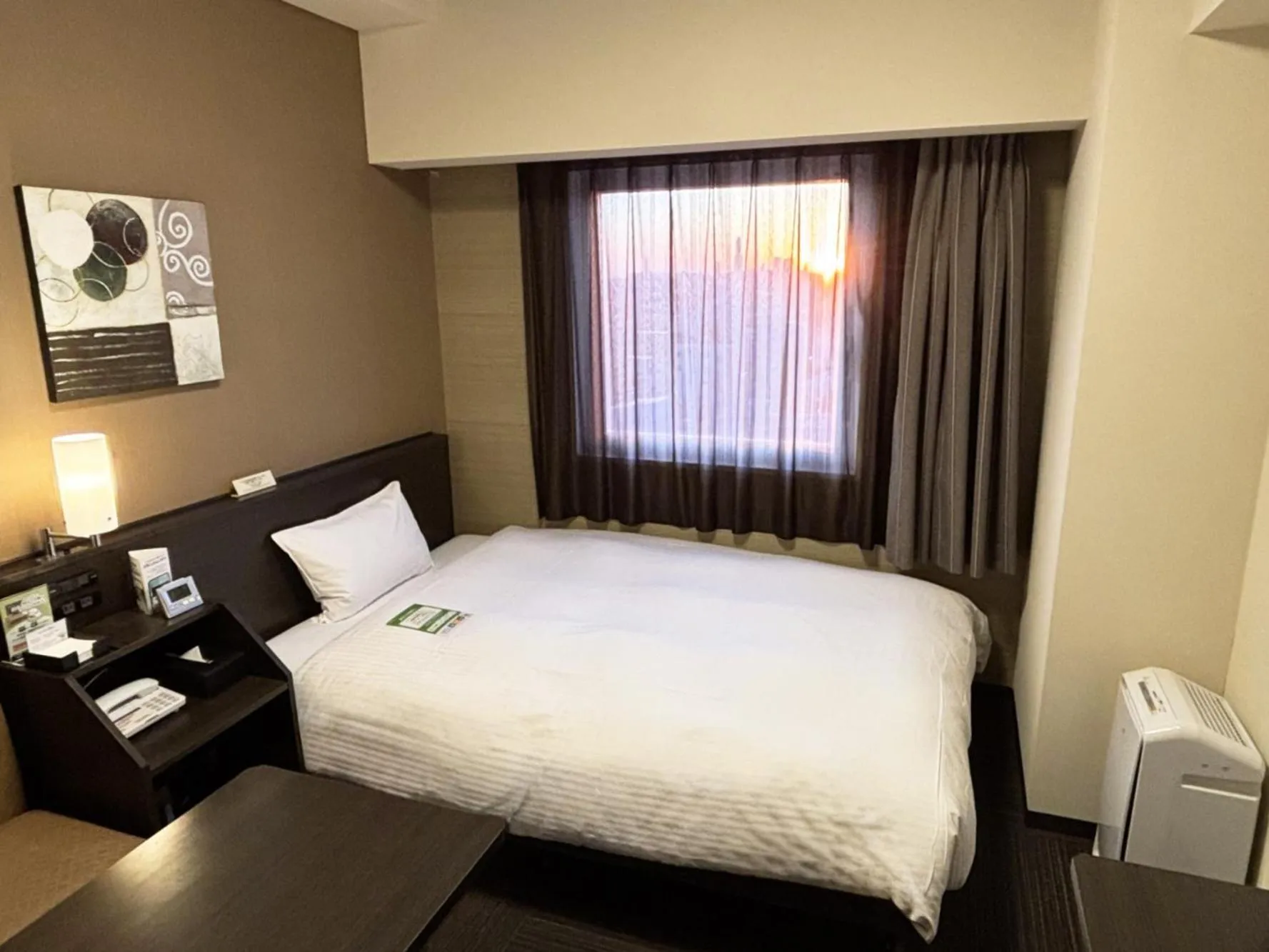 Photo of the whole room, Bed in Hotel Route Inn Hamamatsu Dealer Dori