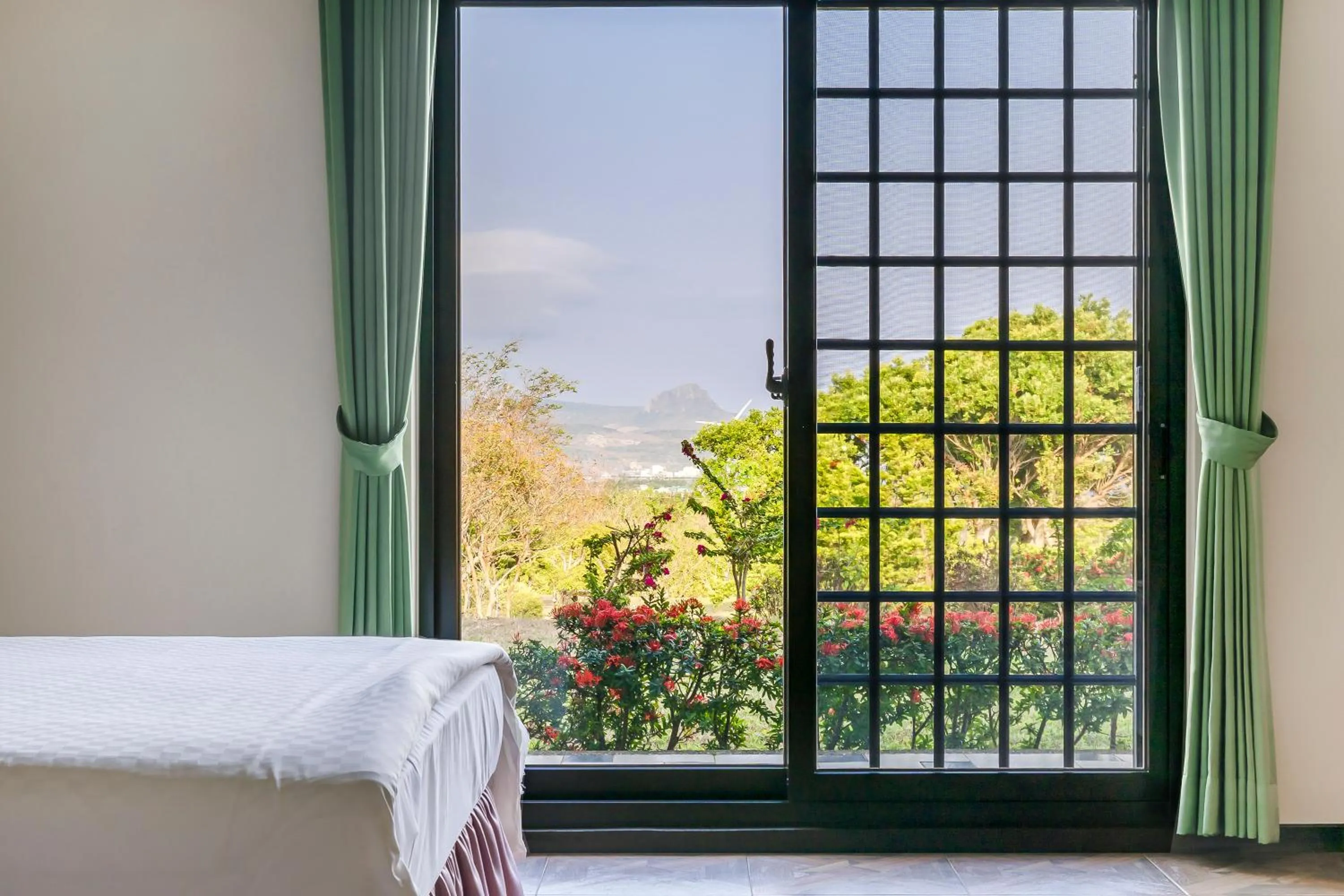 View (from property/room), Bed in Kavana Cottage