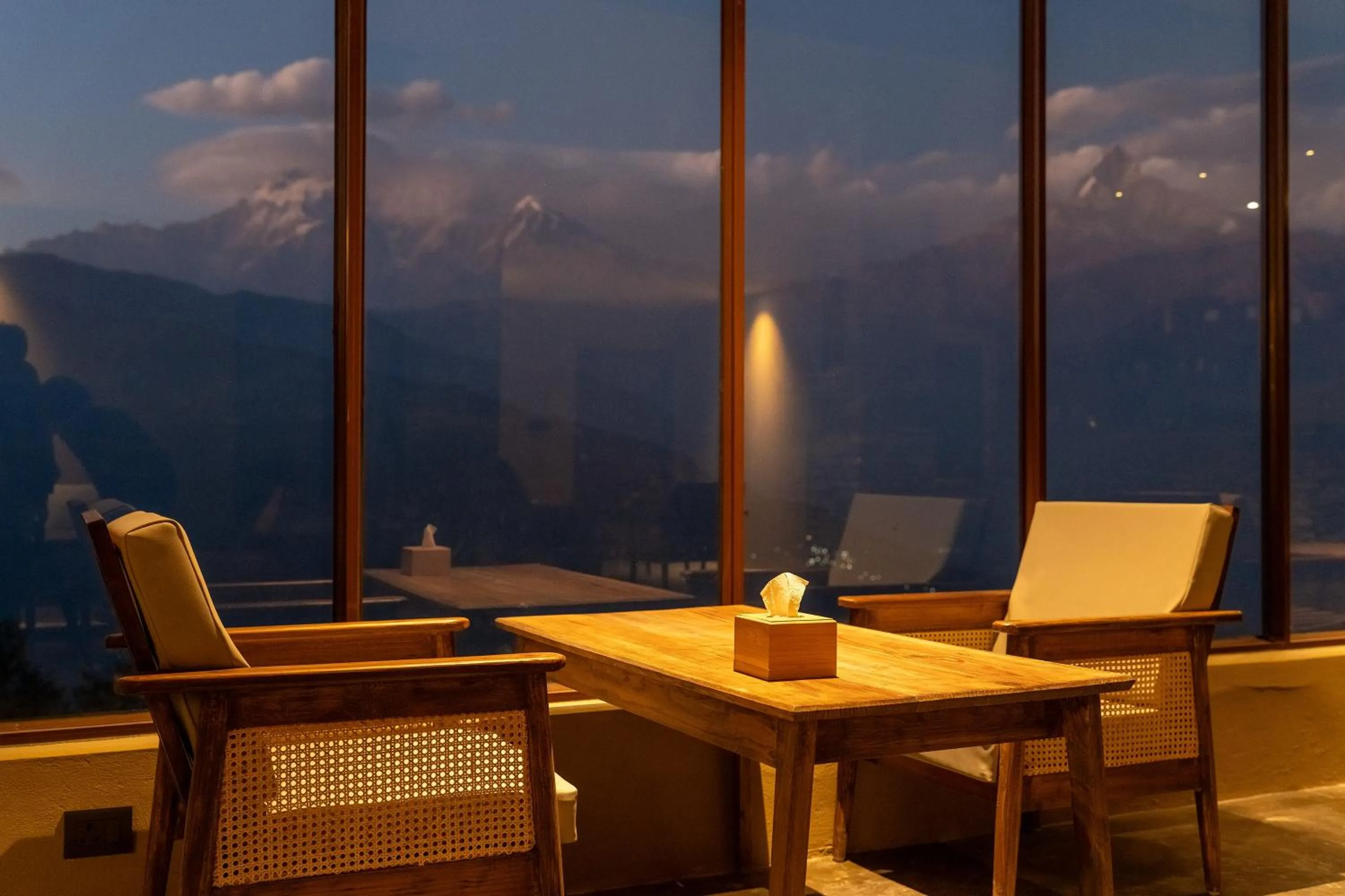Restaurant/places to eat in Nana Mountain Resort Mt Annapurna View