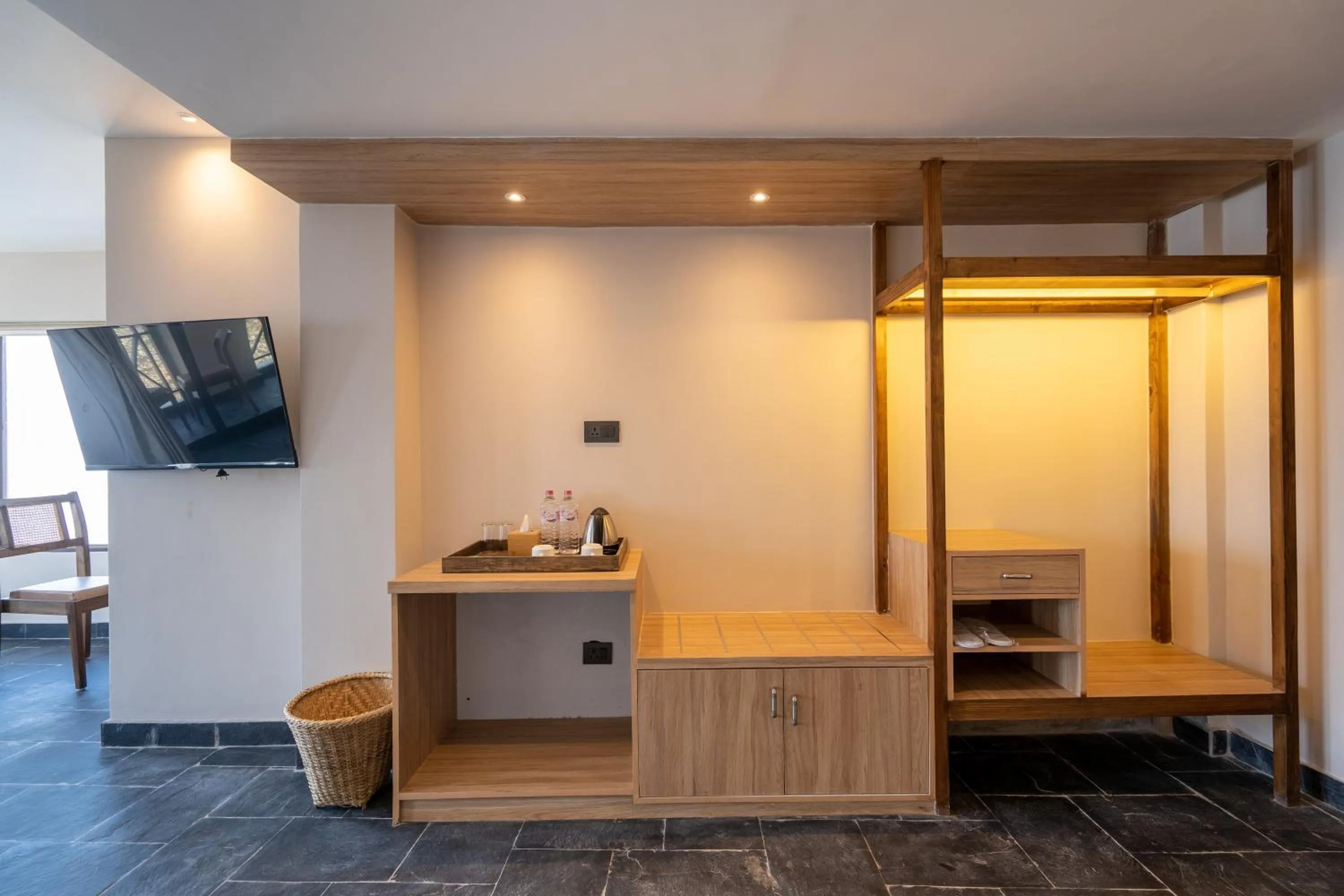 TV and multimedia in Nana Mountain Resort Mt Annapurna View