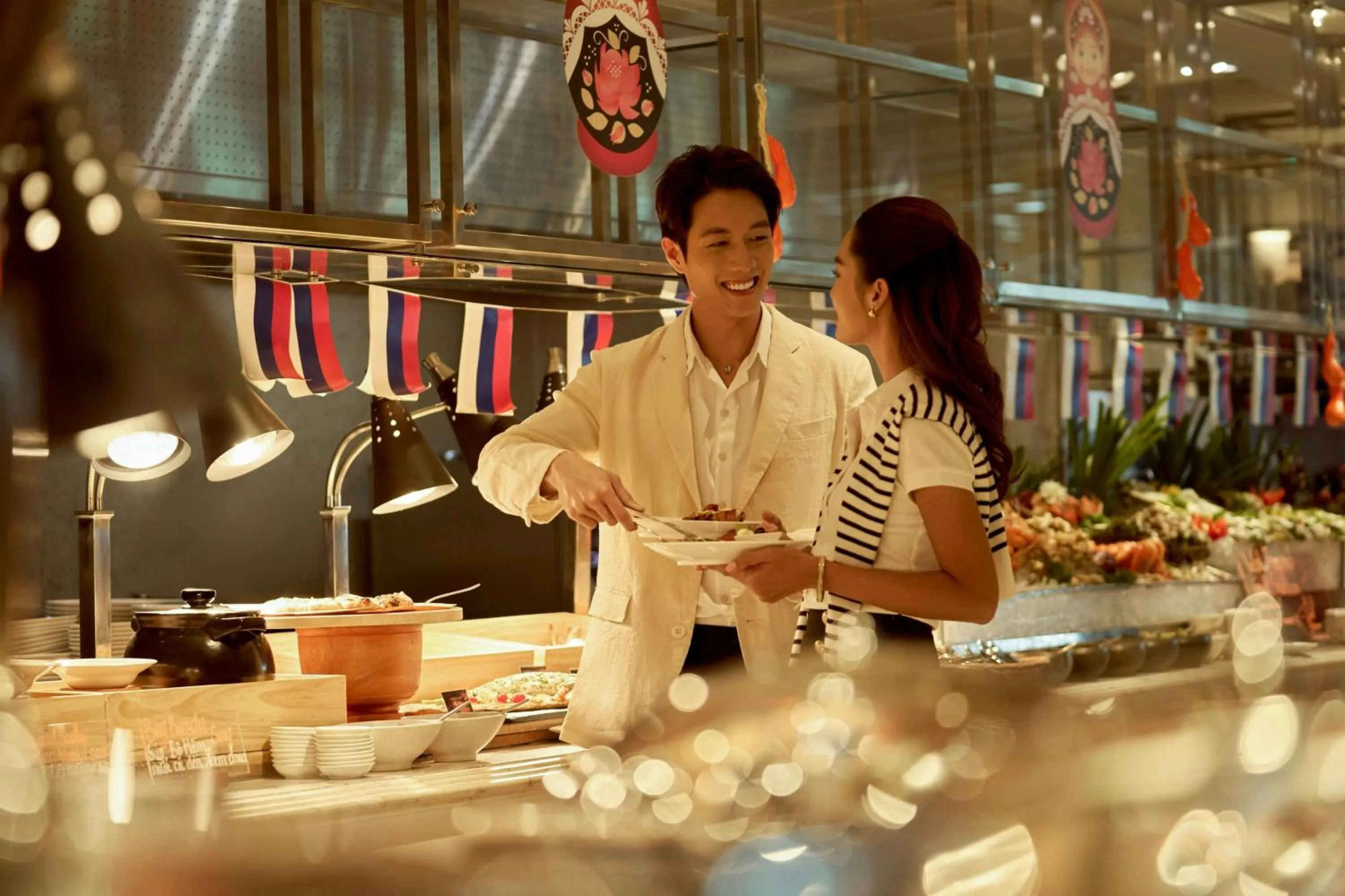 Restaurant/places to eat in Le Meridien Saigon