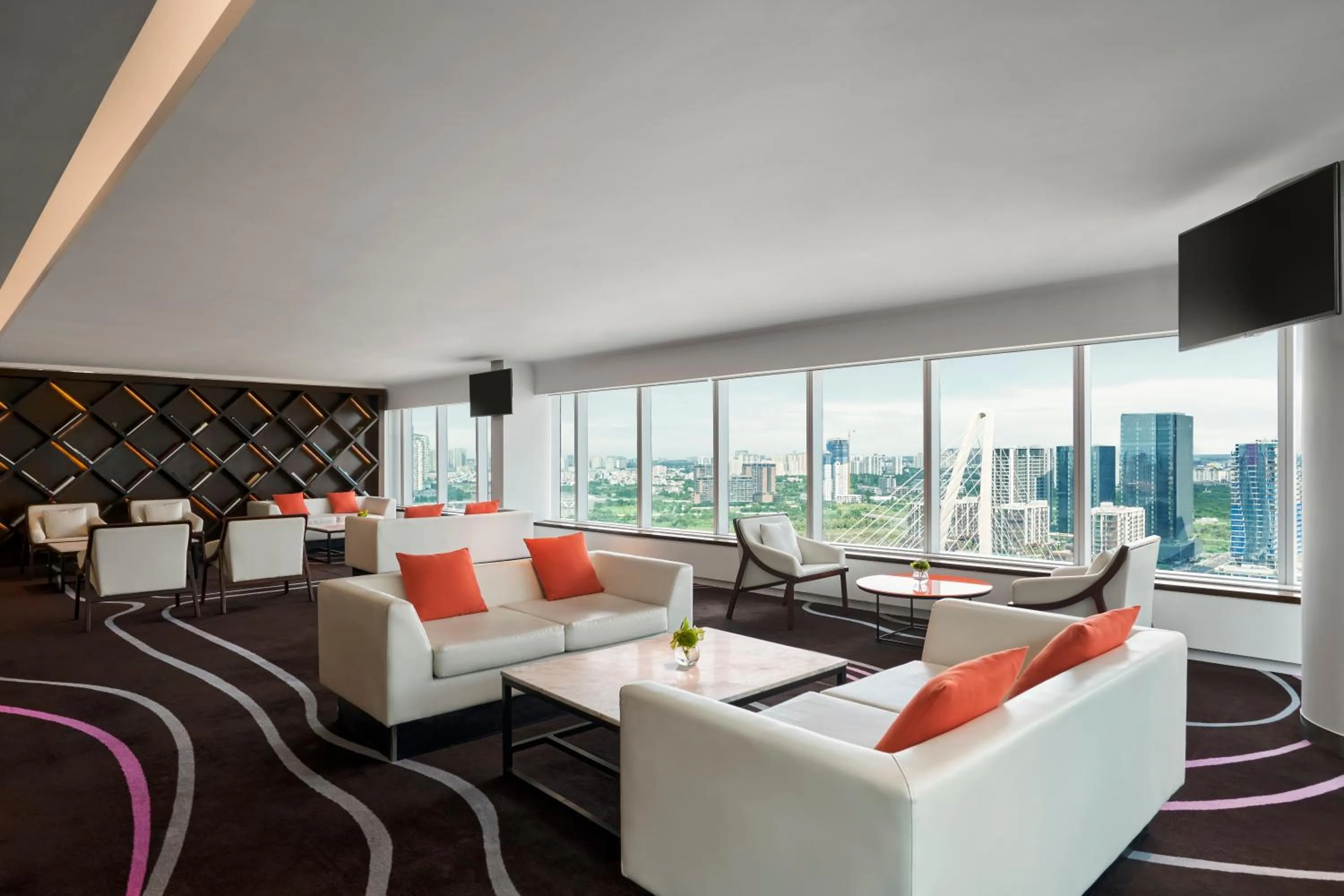 Lounge or bar in Le Meridien Saigon