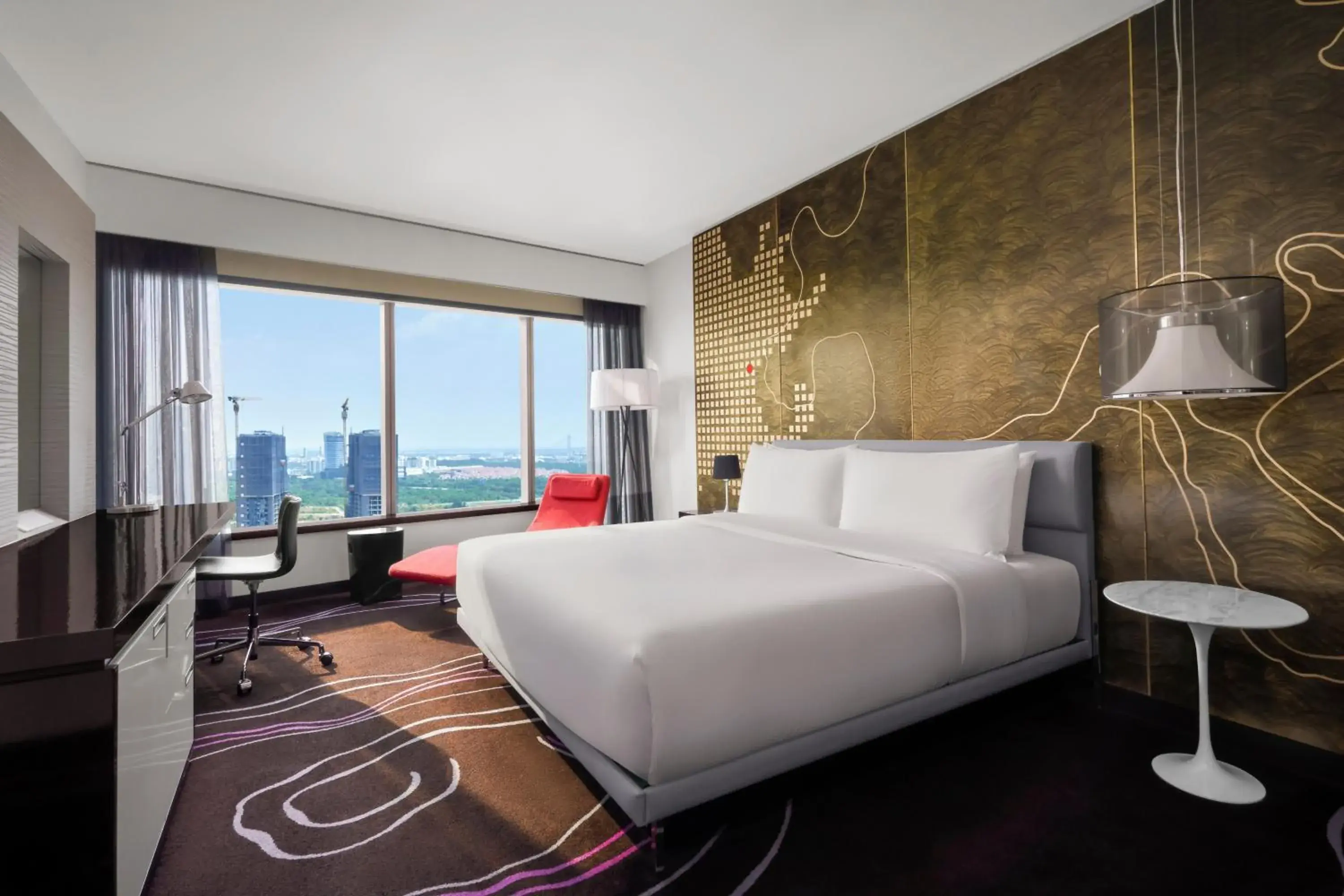 Guest room, 1 King in Le Meridien Saigon Guest room, 1 King in Le Meridien Saigon