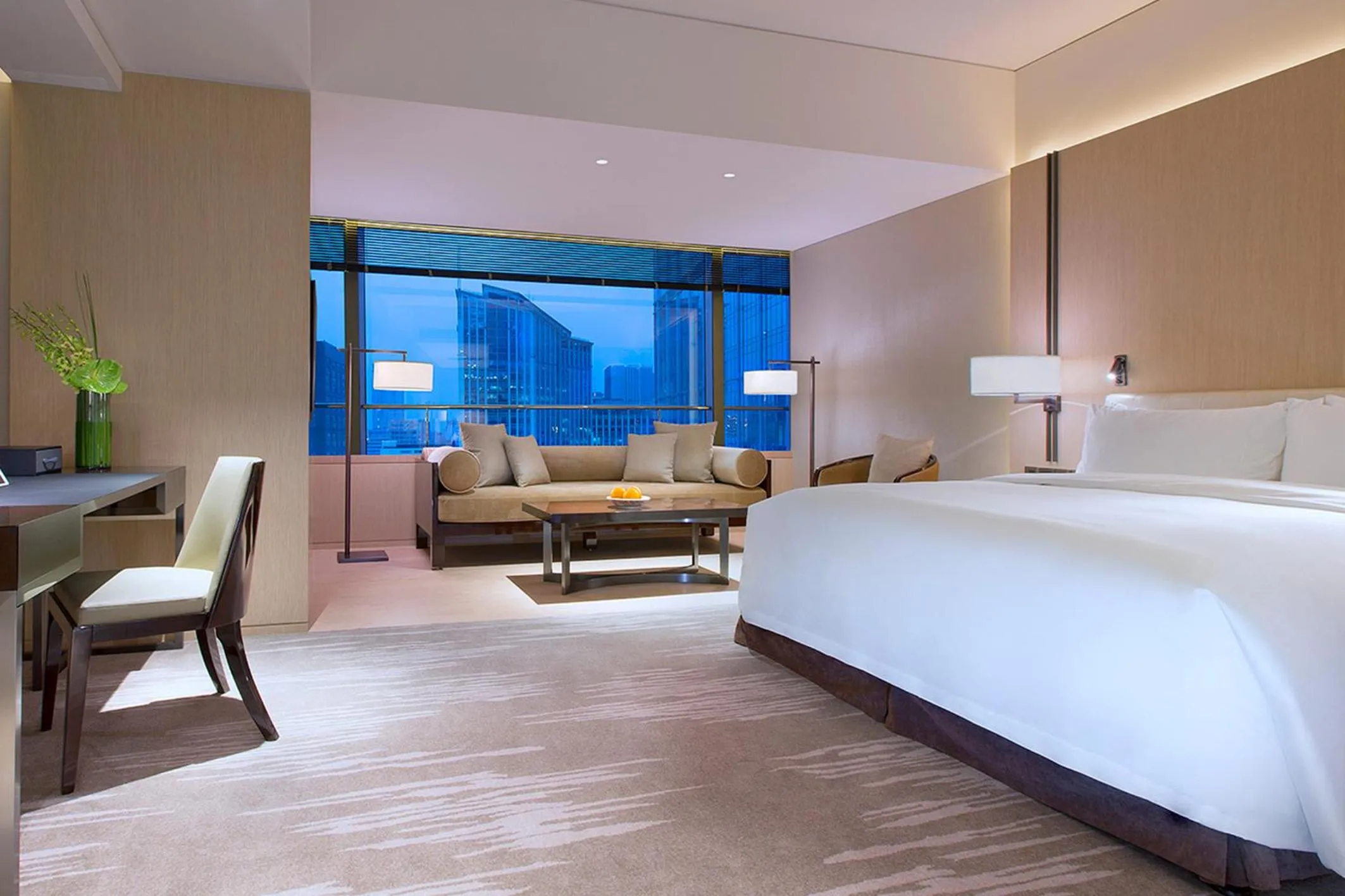 Photo of the whole room, Bed in Niccolo Chengdu