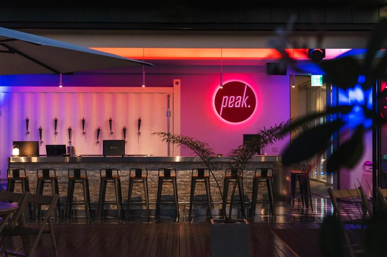 Restaurant/places to eat in Grand Josun Hill Suite