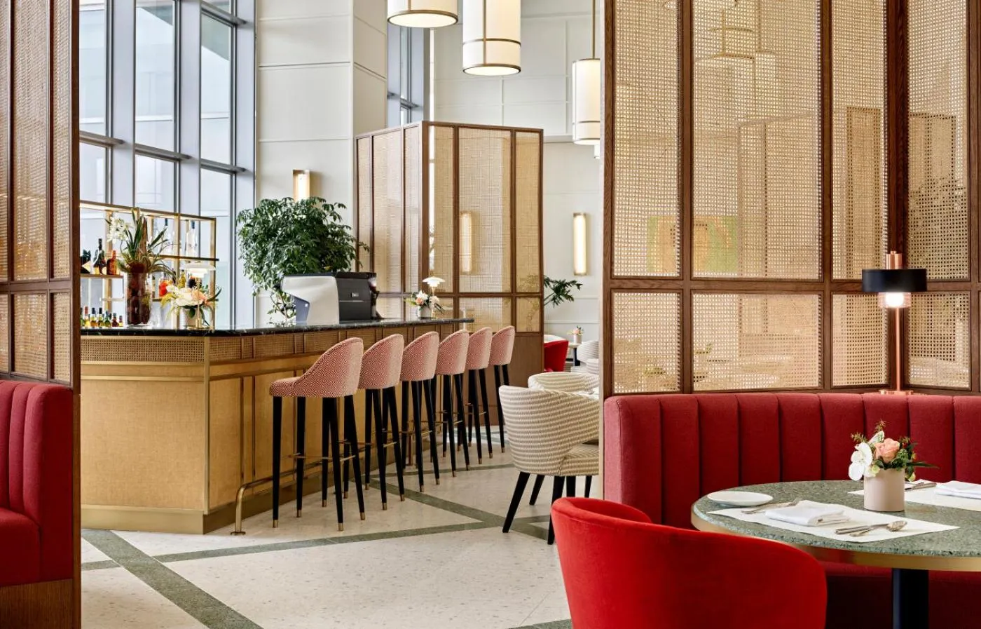 Restaurant/places to eat in Grand Josun Hill Suite