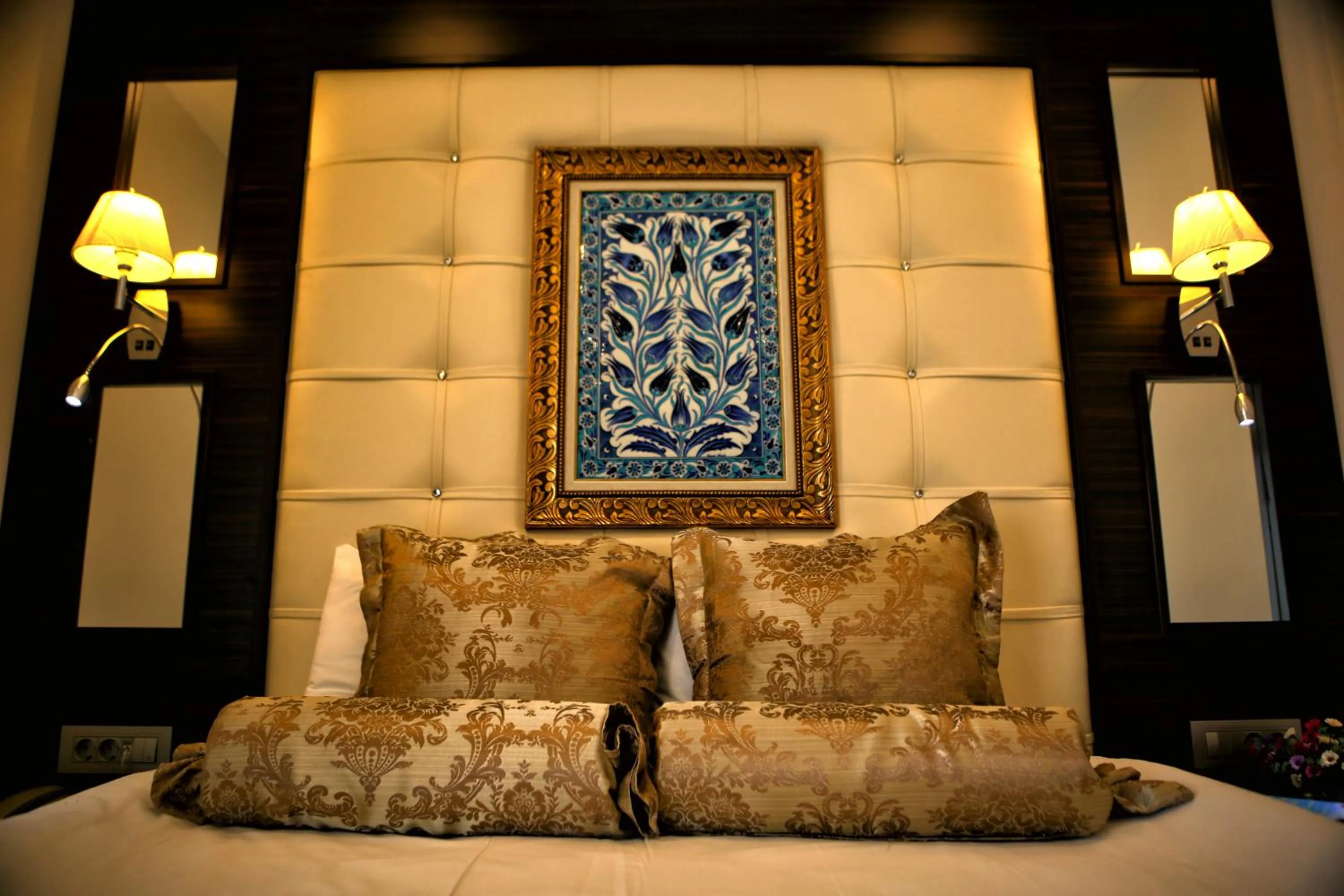 Decorative detail in Venus Suite Hotel