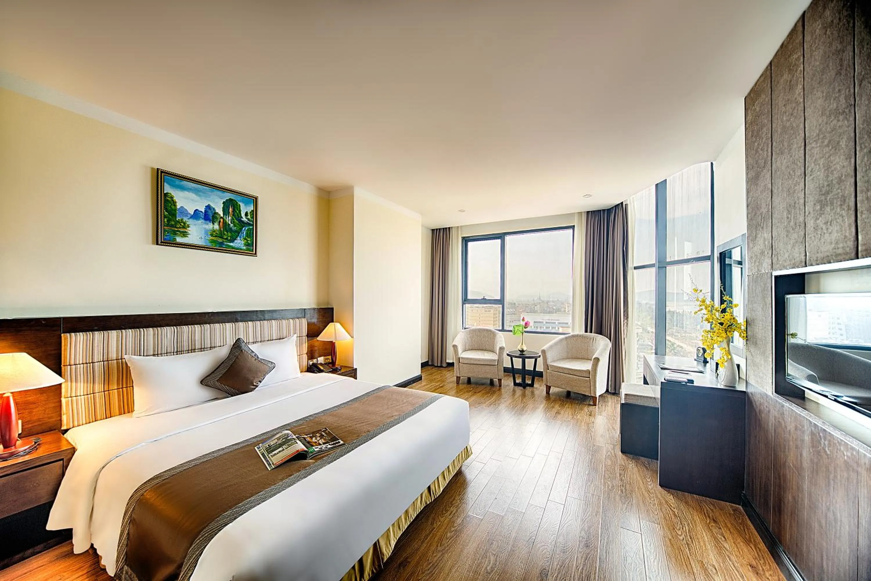 Photo of the whole room, Bed in Muong Thanh Grand Cua Lo Hotel
