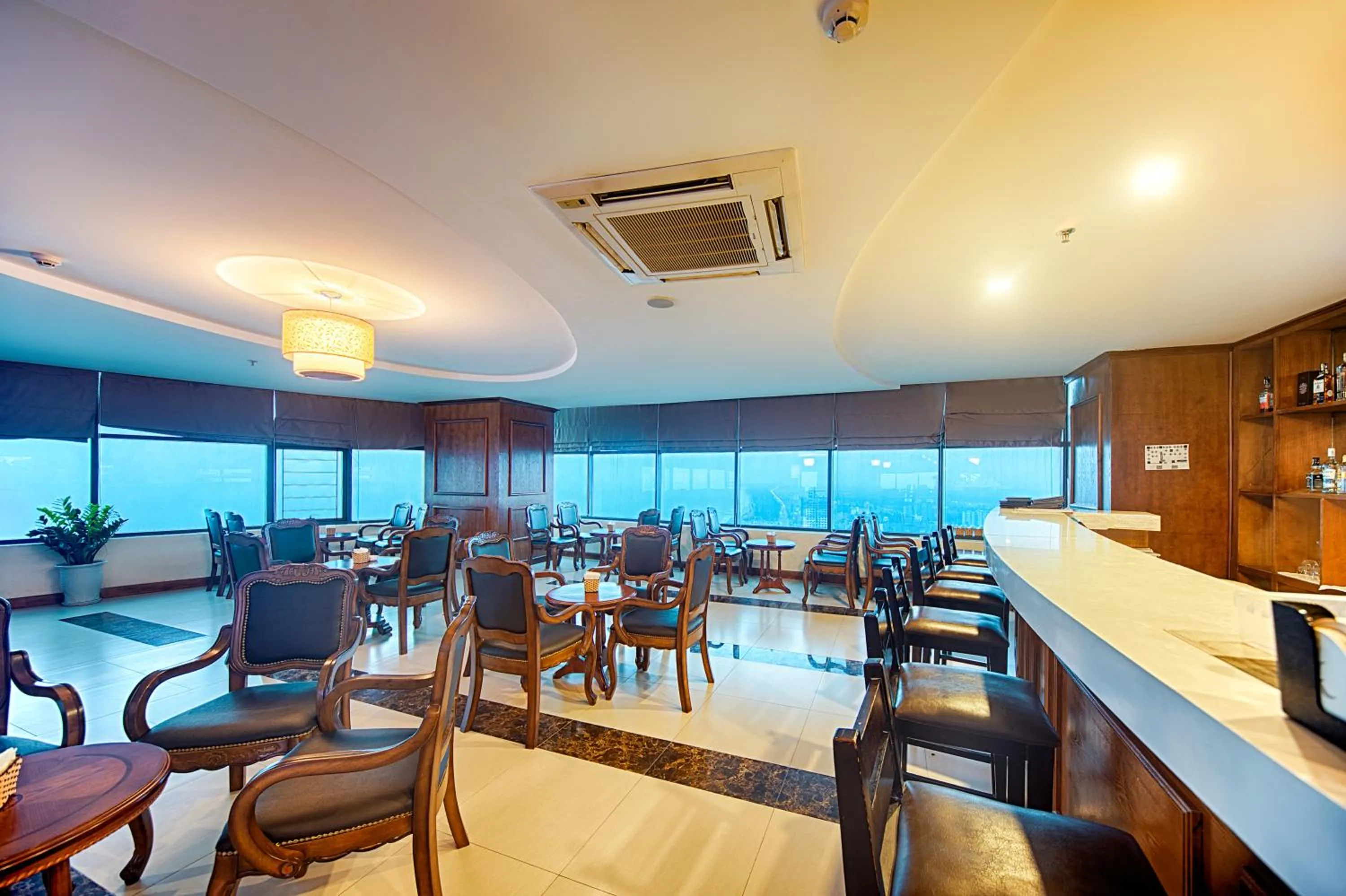 Lounge or bar in Muong Thanh Grand Cua Lo Hotel