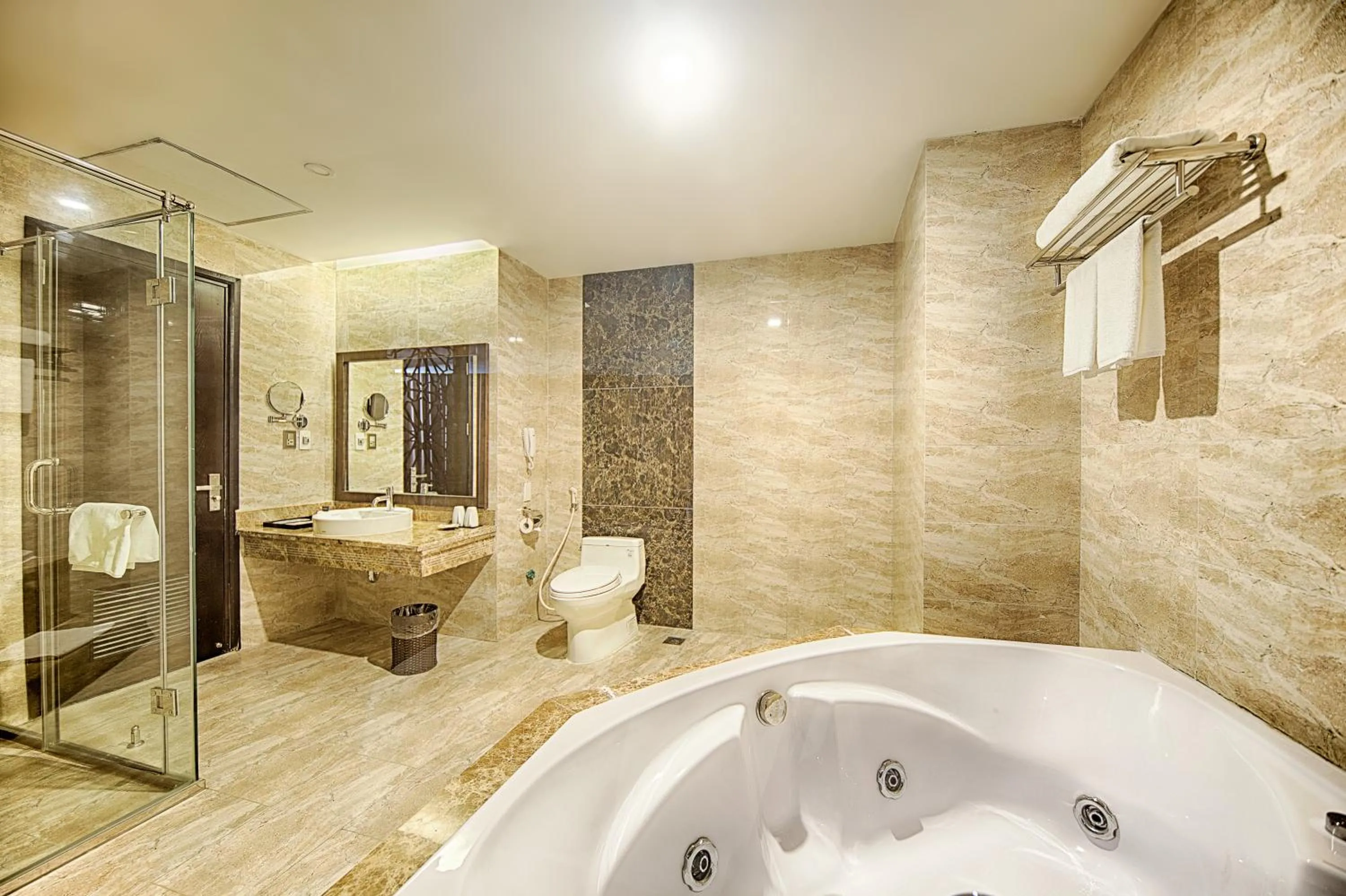 Bath in Muong Thanh Grand Cua Lo Hotel