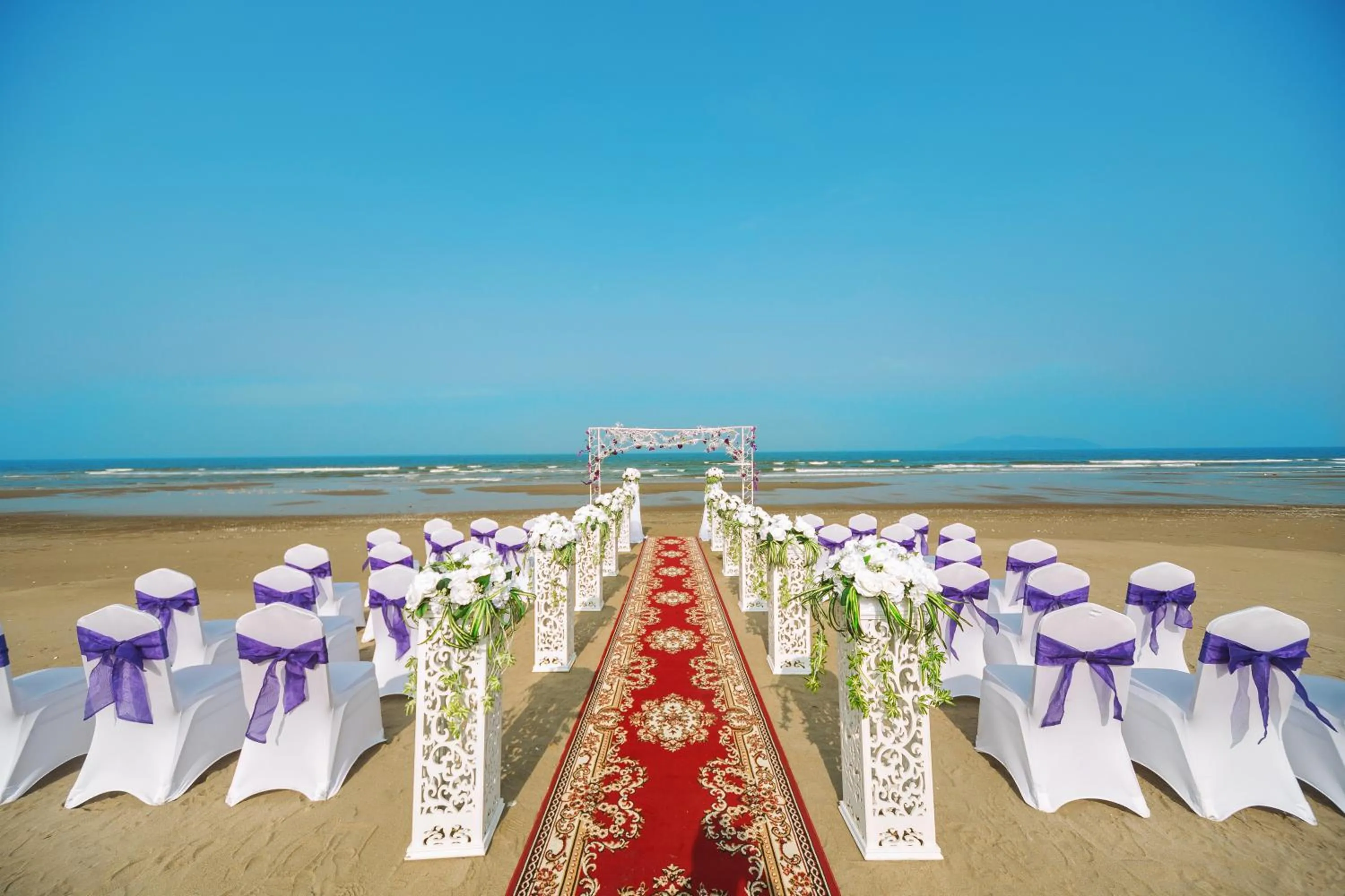 Beach in Muong Thanh Grand Cua Lo Hotel