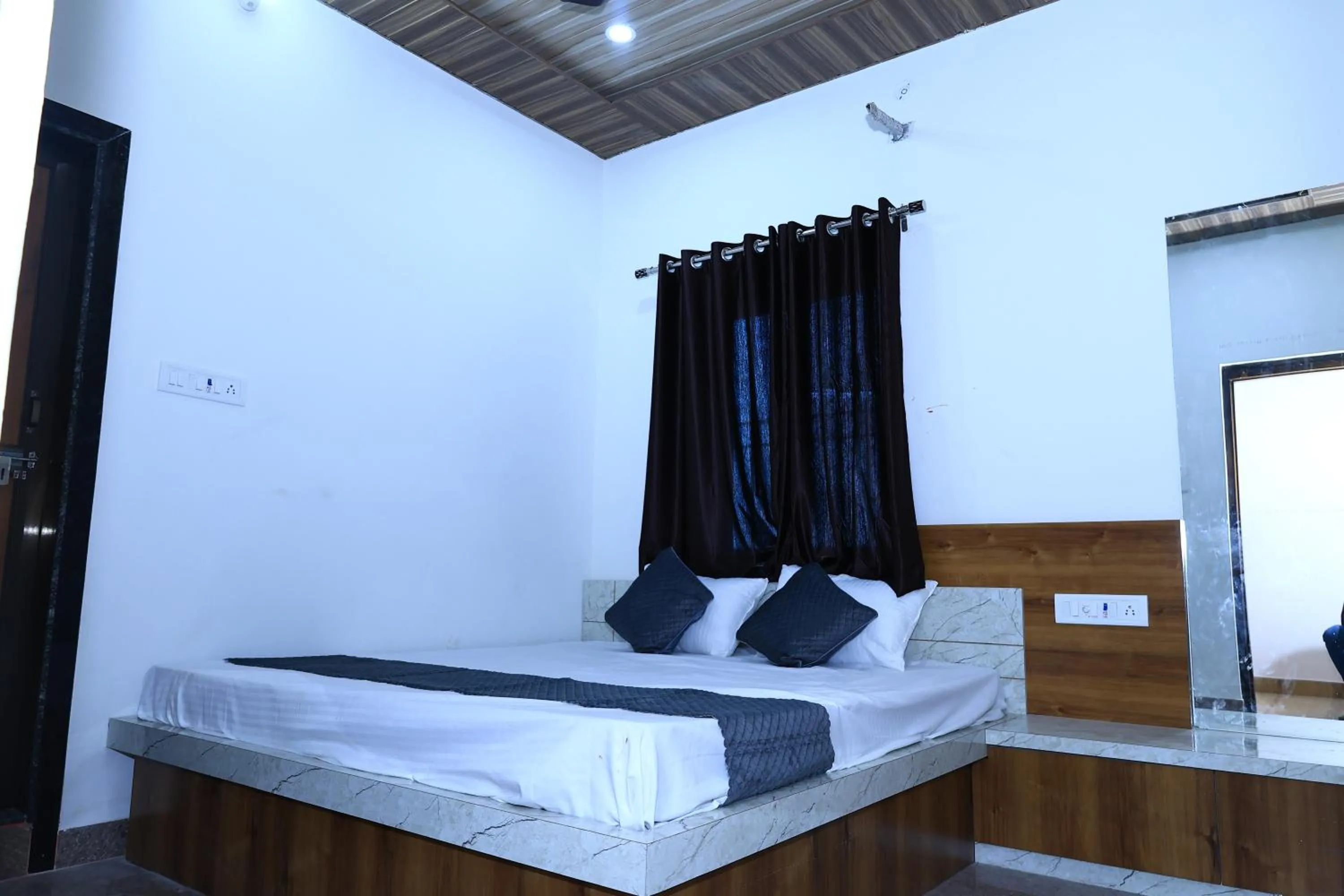 Bed in Hotel SHIV SHAKTI PALACE