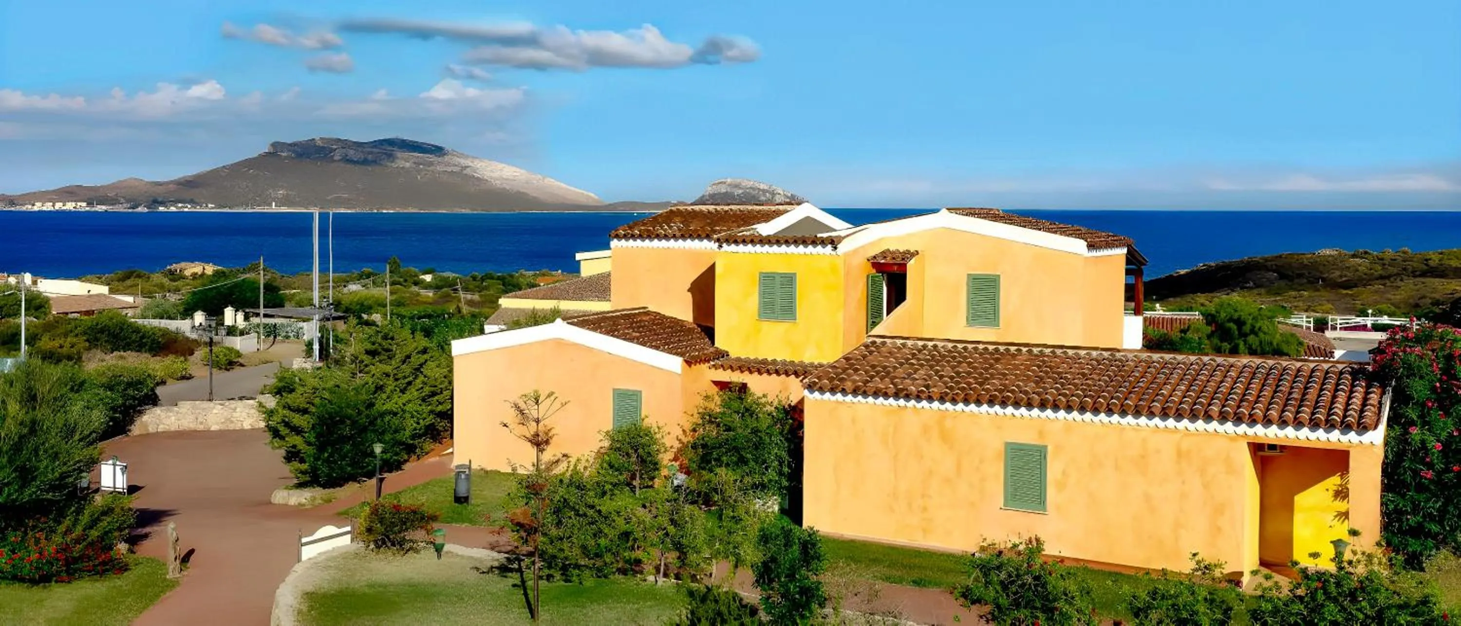 Property building in Hotiday Golfo Aranci