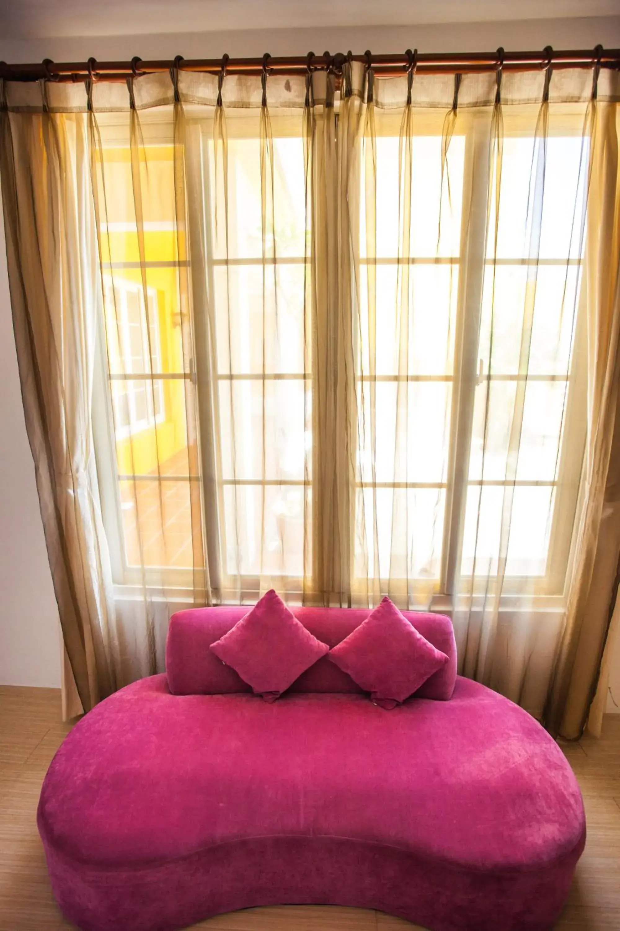 Pink Candy Family Room First Floor in Summer Ya B&B Pink Candy Family Room First Floor in Summer Ya B&B