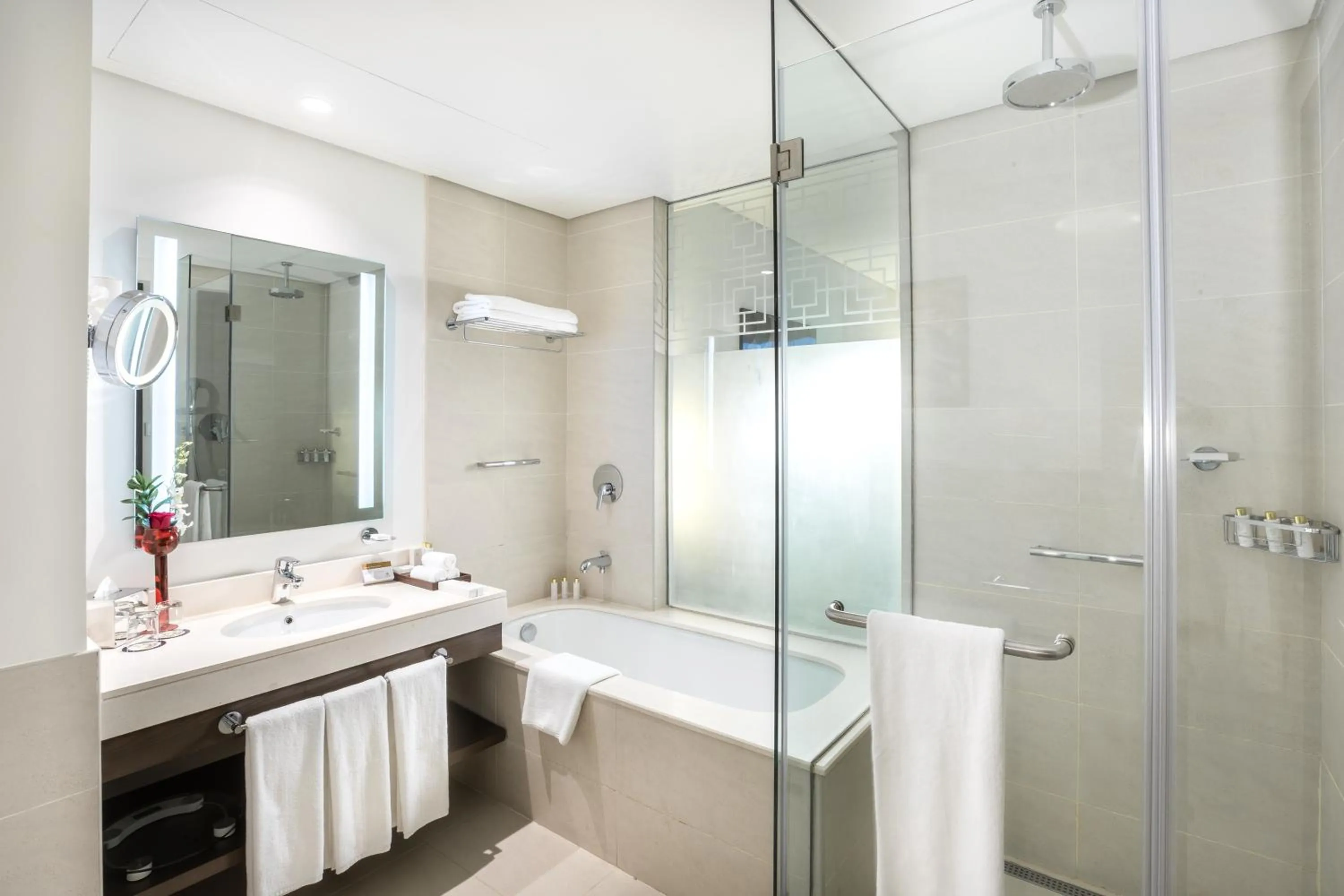 Bathroom in Royal M Hotel Fujairah by Gewan