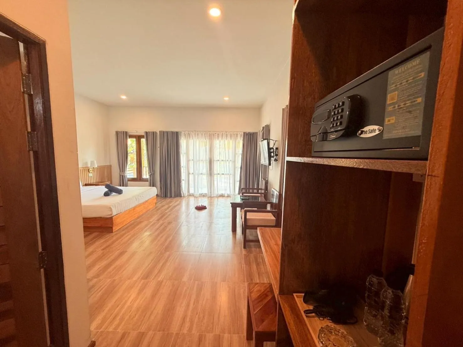 safe, Bed in Sea Beach at Lipe