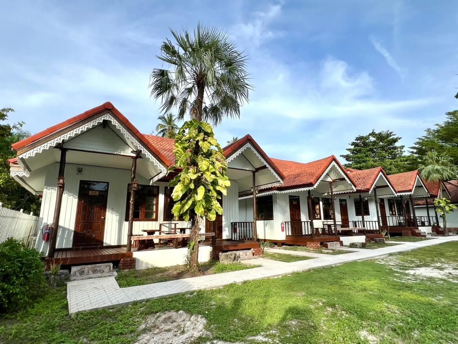Photo of the whole room in Sea Beach at Lipe