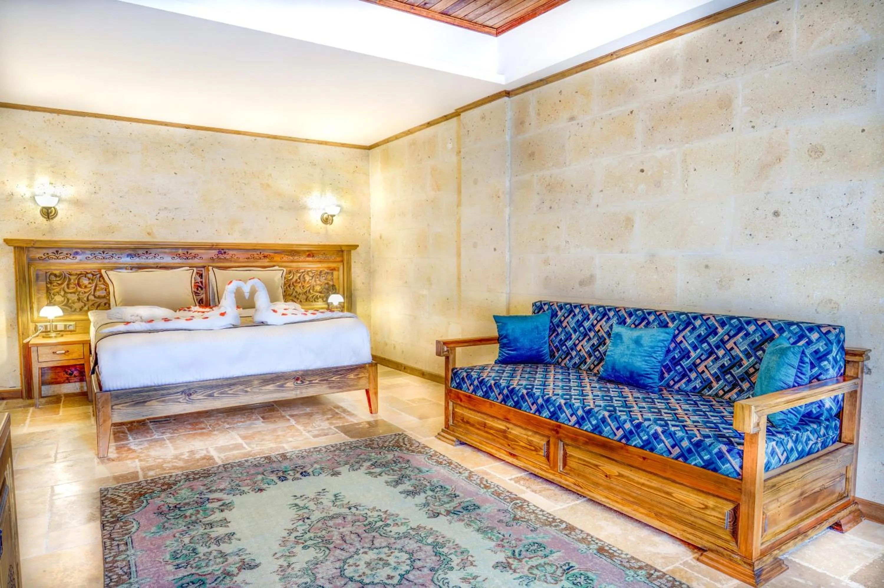 Photo of the whole room, Bed in Unique Cappadocia Palace