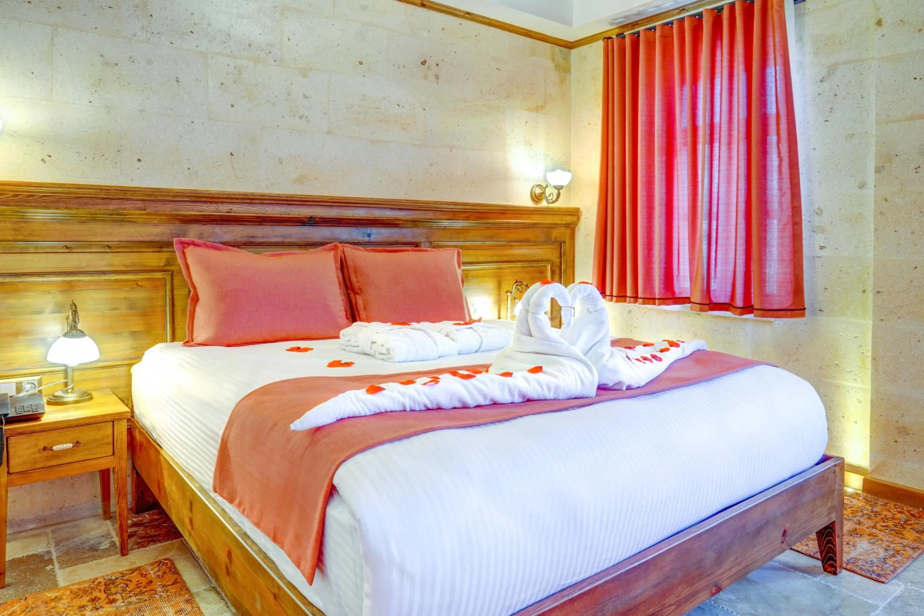 Photo of the whole room, Bed in Unique Cappadocia Palace