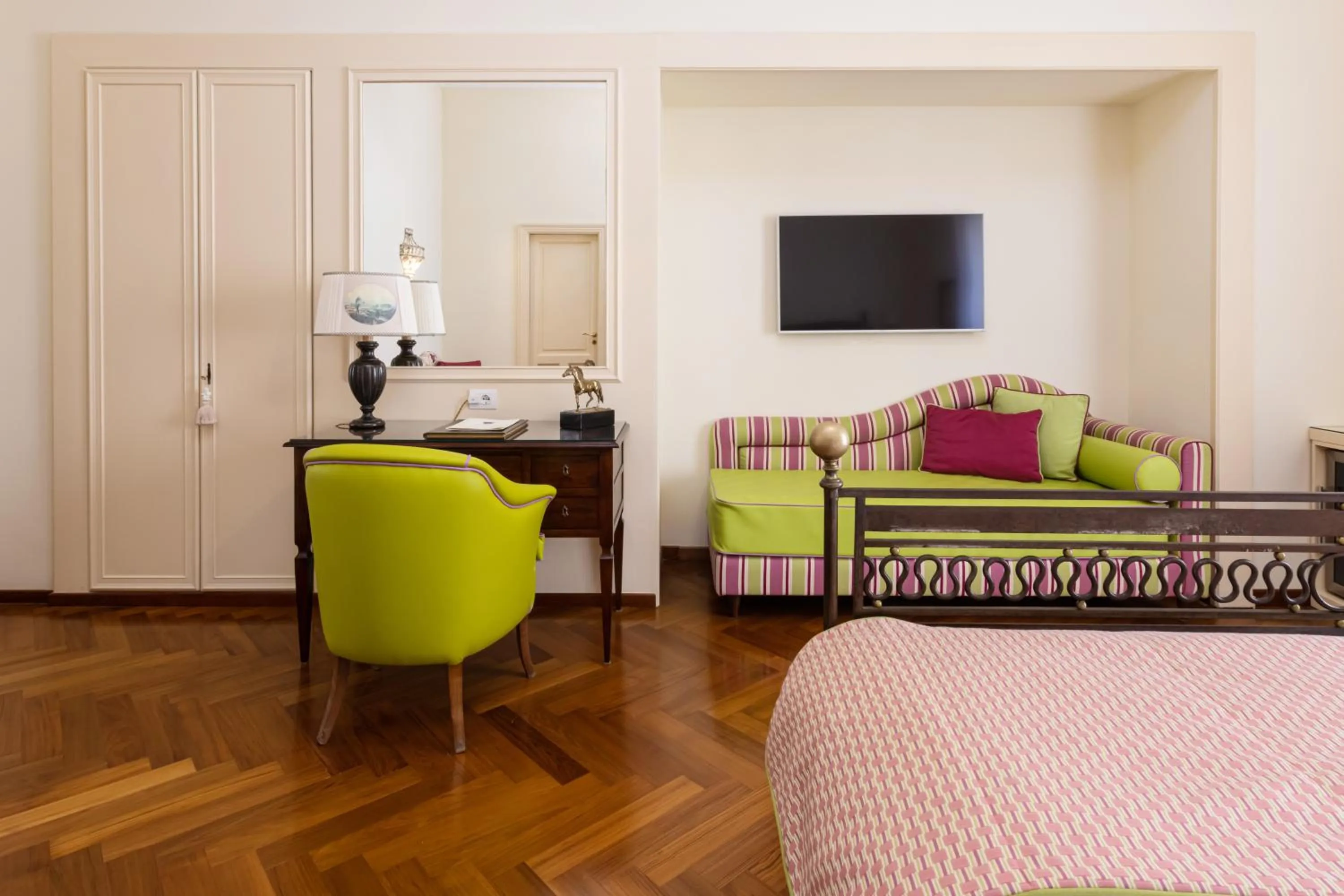 Seating area, Bed in Palazzo Marziale