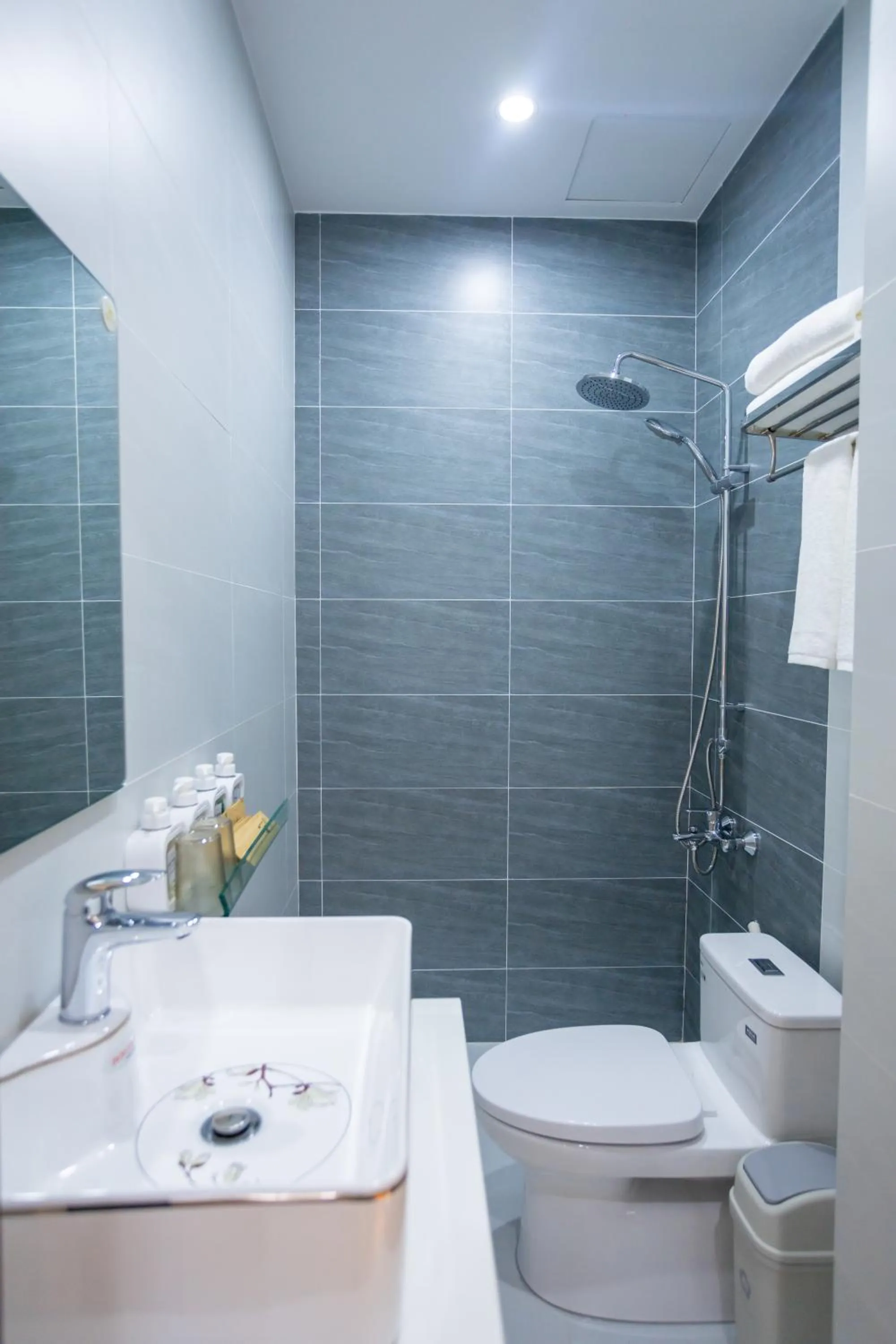 Toilet in Sunshine Homestay Bạc Liêu