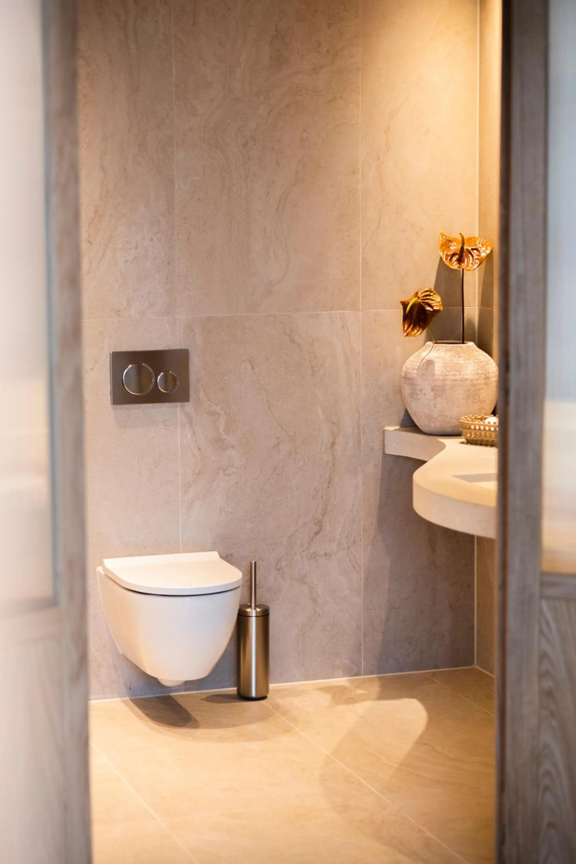 Toilet in Das Kaya Hotel Stuttgart Airport Messe