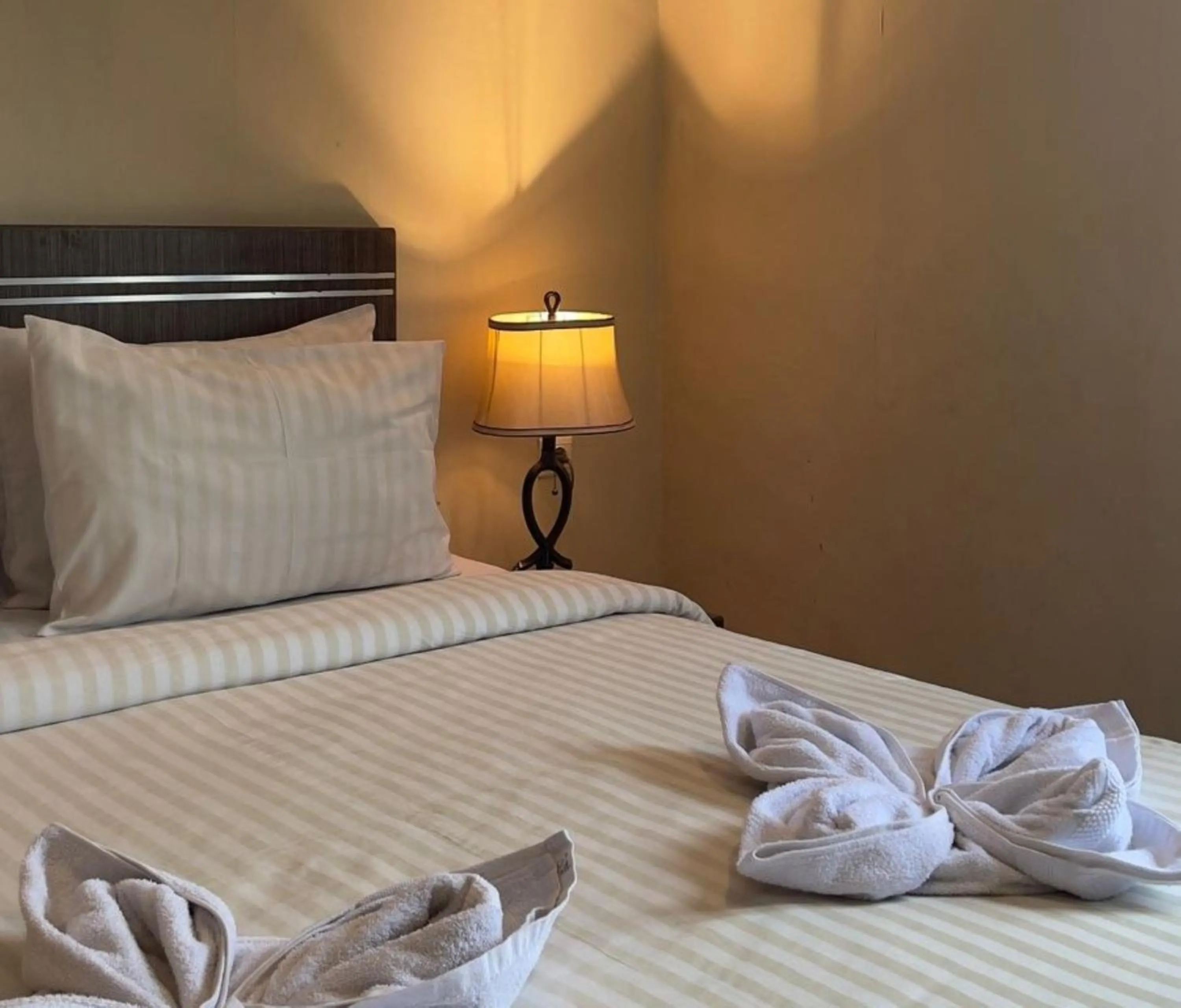 Bed in A'rabia Style Hotel Sriwijaya