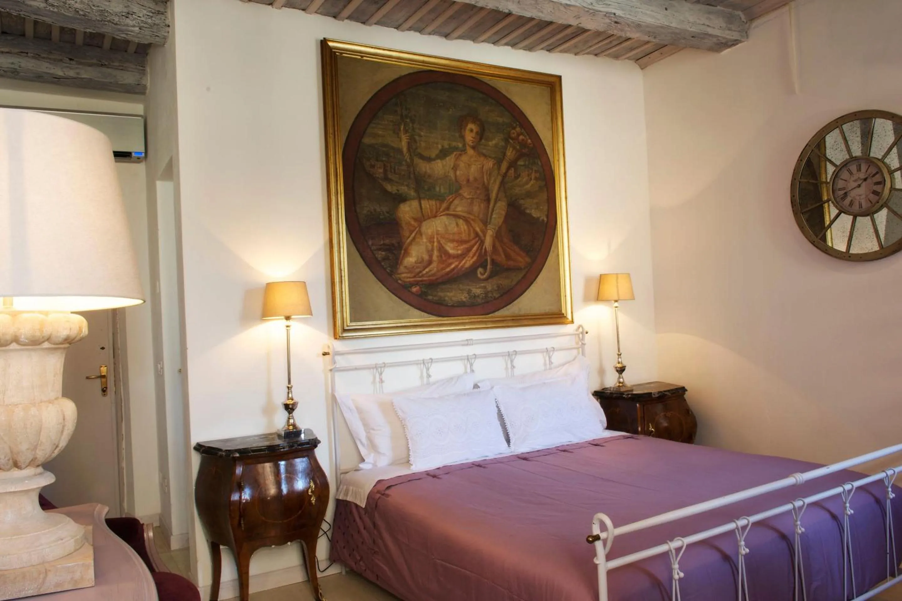 Bedroom, Bed in Le Stanze del Cardinale